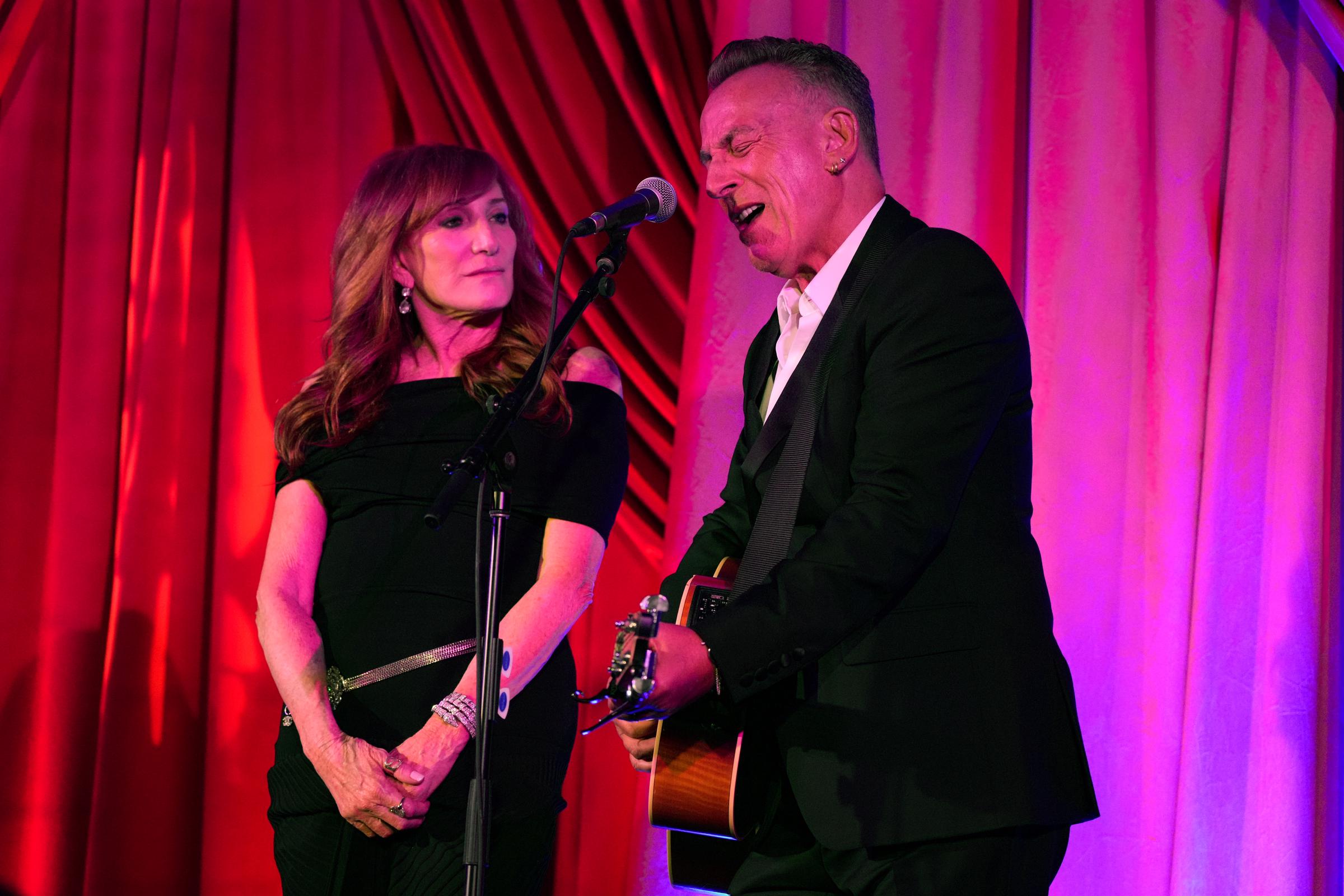 Patti Scialfa and Bruce Springsteen performing at the Clooney Foundation For Justice Inaugural Albie Awards on September 29, 2022, in New York City. | Source: Getty Images