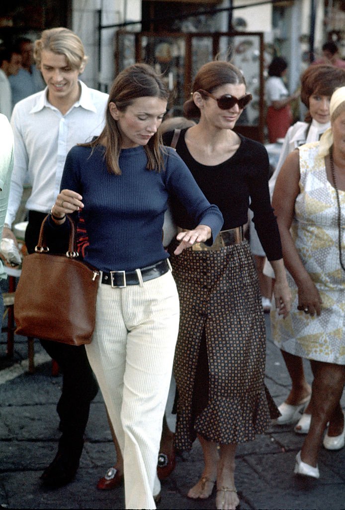 Jackie Kennedy and Family Shopping in Capri - August 24, 1970. | Source: Getty Images