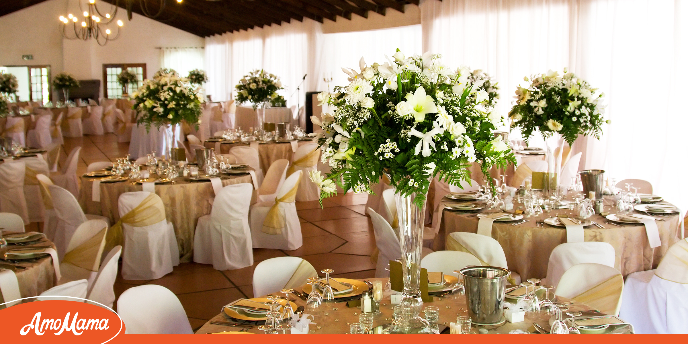 Indoor wedding venue | Source: Shutterstock