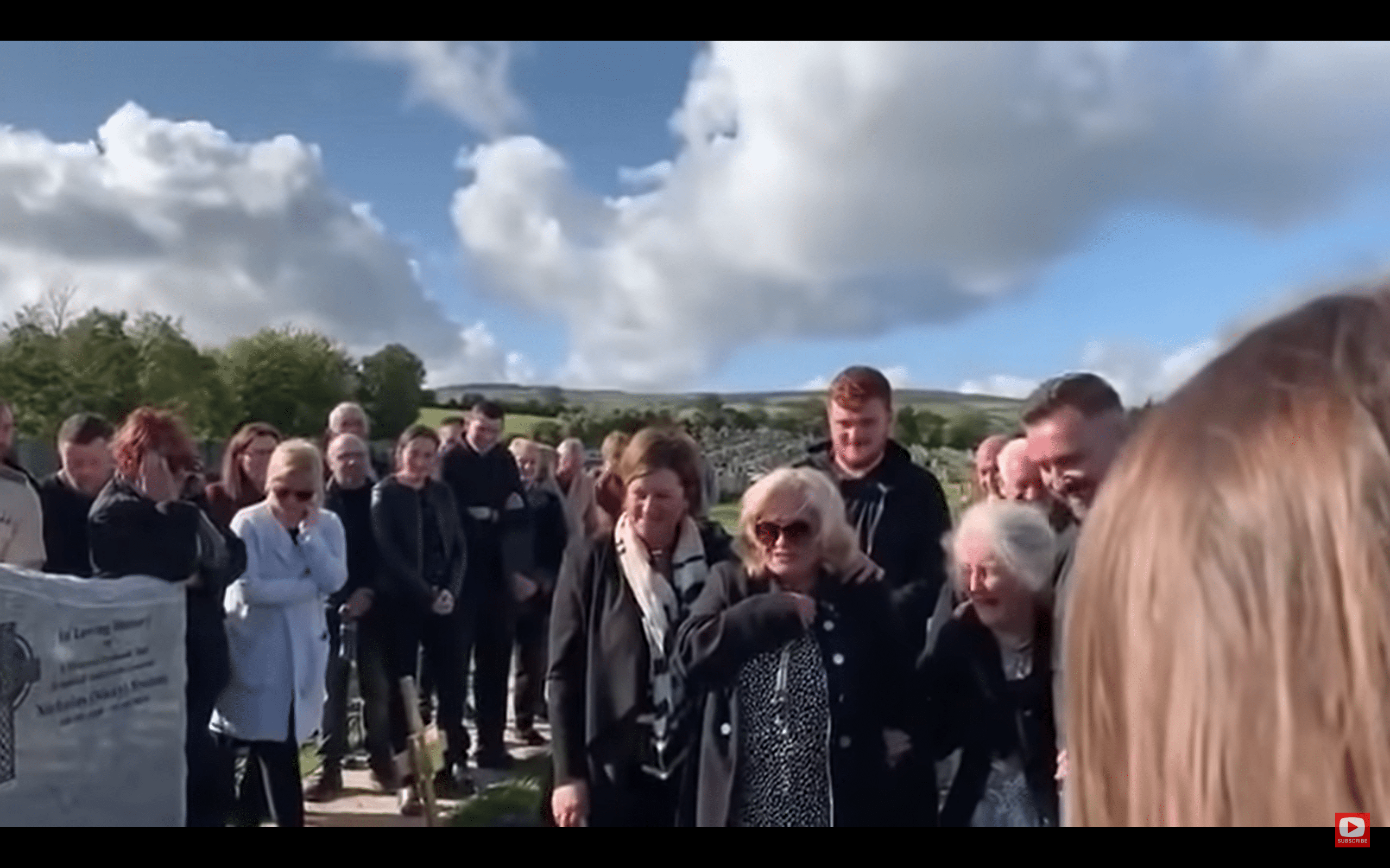 Man pranks his family and guests at his burial. | Photo: youtube.com/Liverpool ECHO  