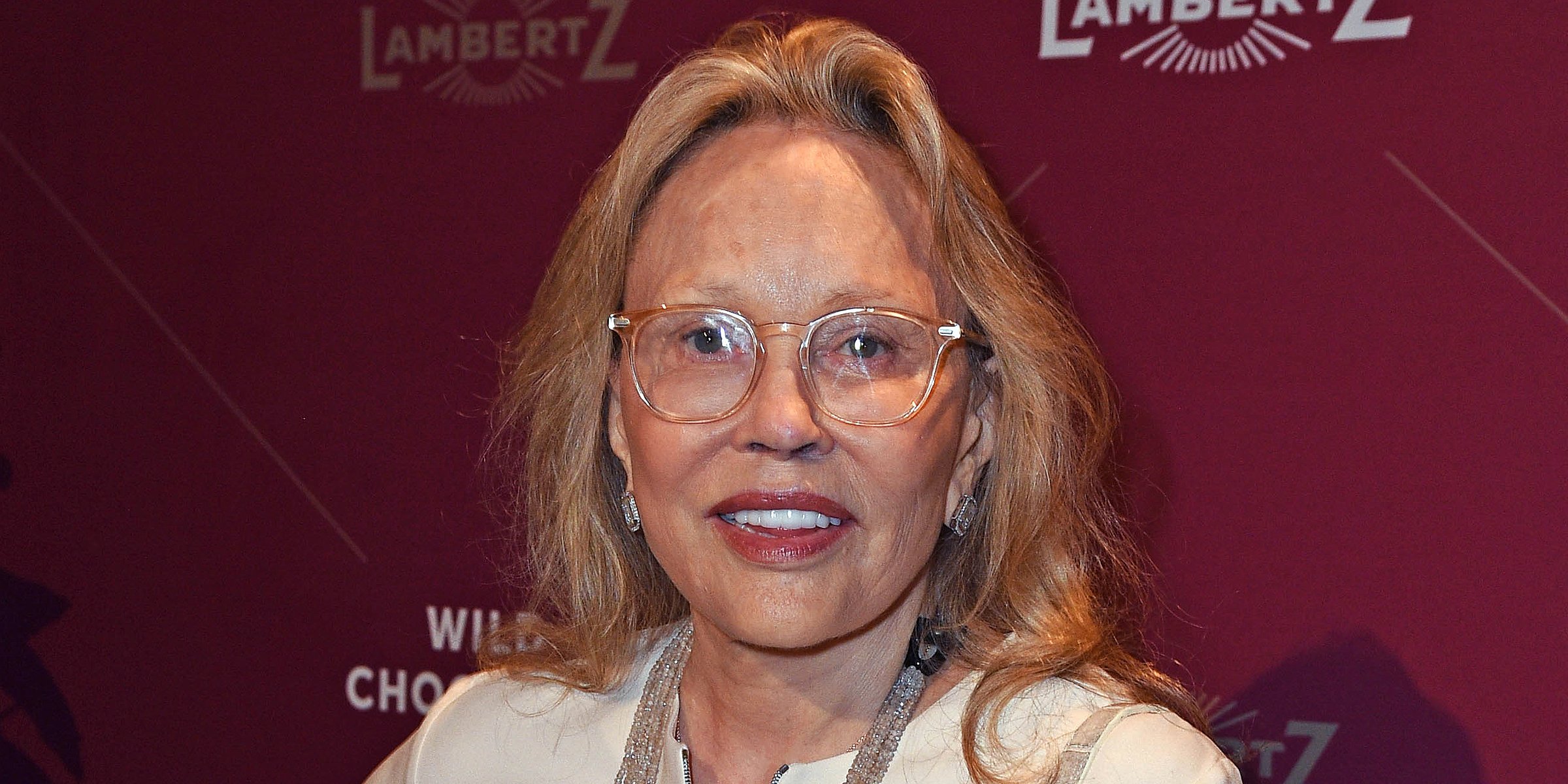 Bonnie And Clydes Faye Dunaway Turns 82 She Enjoys Being Mom To Son From Secret Pregnancy