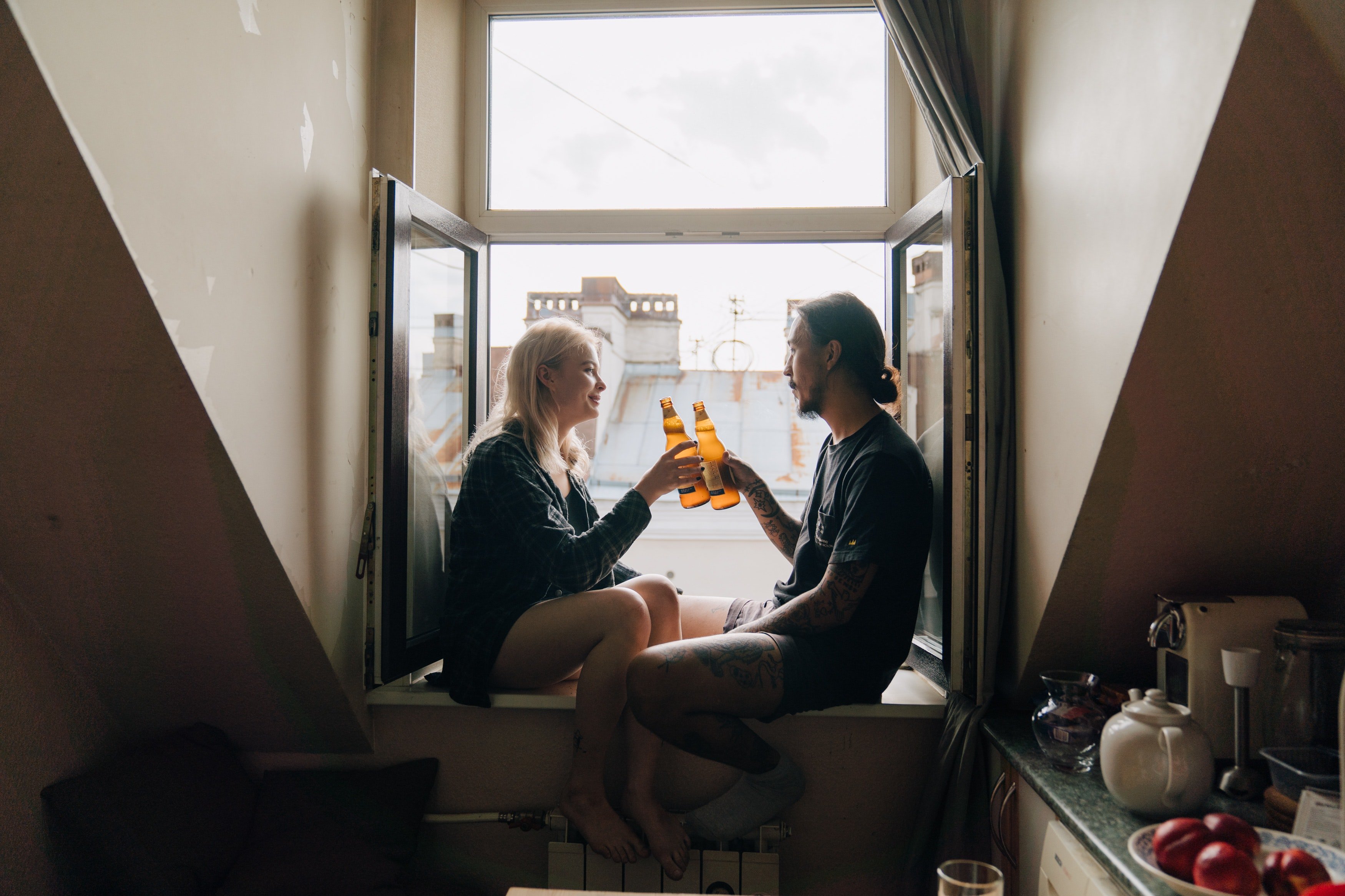 Alice kept Anthony company after he felt upset over what happened with Anastasia. | Photo: Pexels