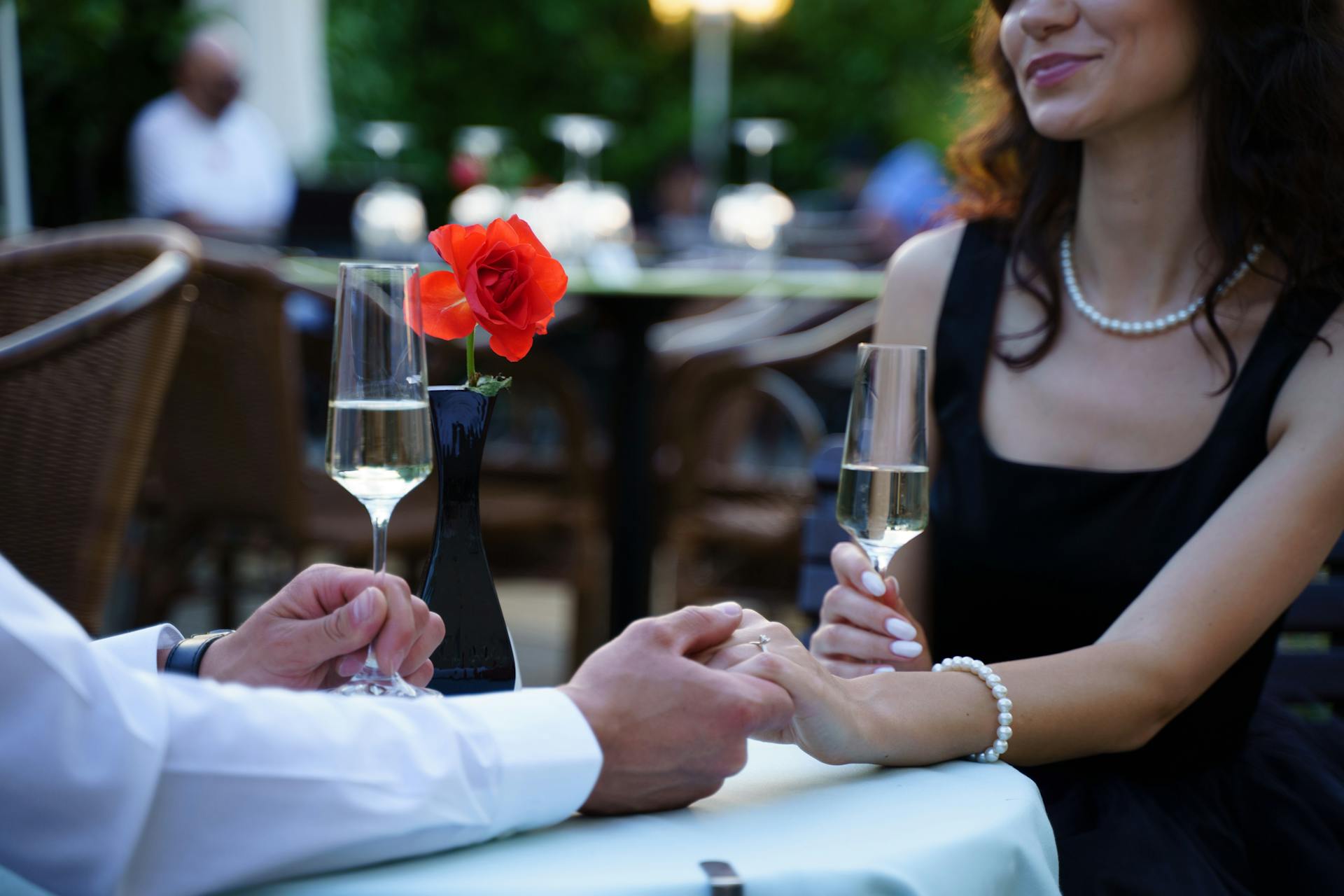 A couple on a date | Source: Pexels