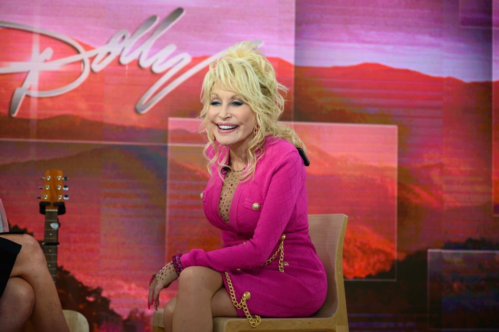 Dolly Parton on Season 68 of "Today" show on November 20, 2019 | Photo: Getty Images
