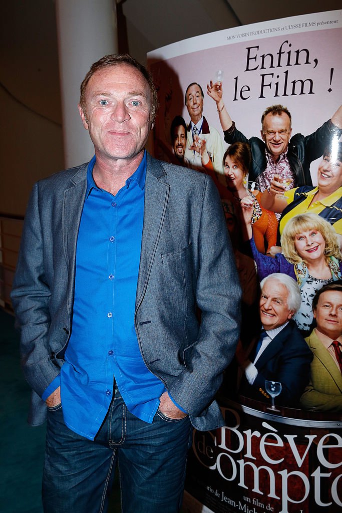 Christophe Hondelatte assiste aux "Breves de Comptoir" : première du film au Théâtre du Rond Point le 8 septembre 2014. | Photo : Getty Images