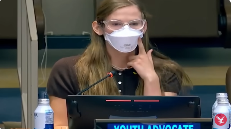 Violet Affleck advocates for COVID-19 protections in her UN address, from a post dated September 24. 2025 | Source: Youtube/@theindependent