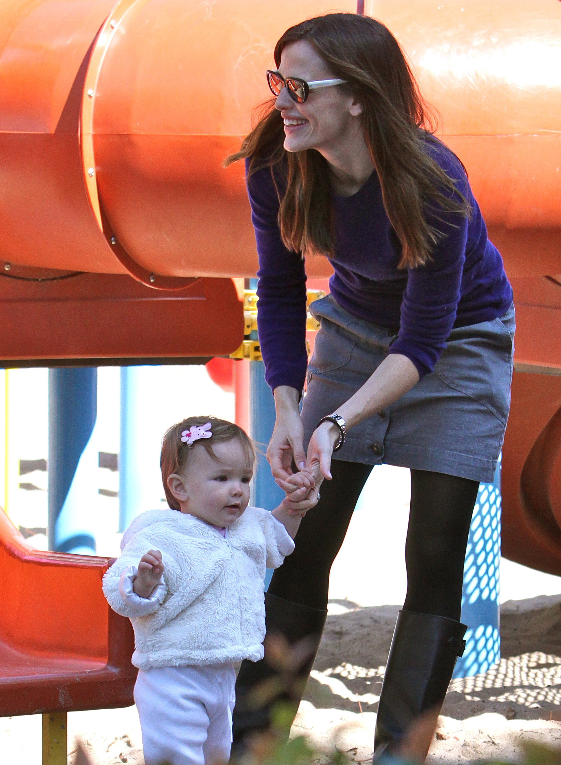 Jennifer Garner and Seraphina Affleck seen on March 4, 2010 in Santa Monica, California. | Source: Getty Images