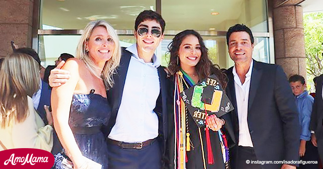 Chayanne posa con toda su familia para celebrar la graduación de su ...