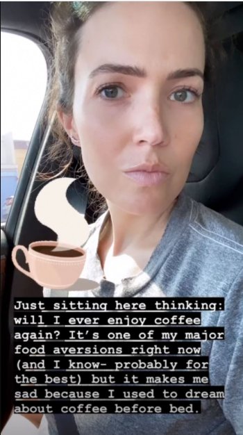 Mandy Moore opening up about her aversion to coffee (which she normally loves) during her pregnancy in social media. I Image: Instagram/ mandymooremm