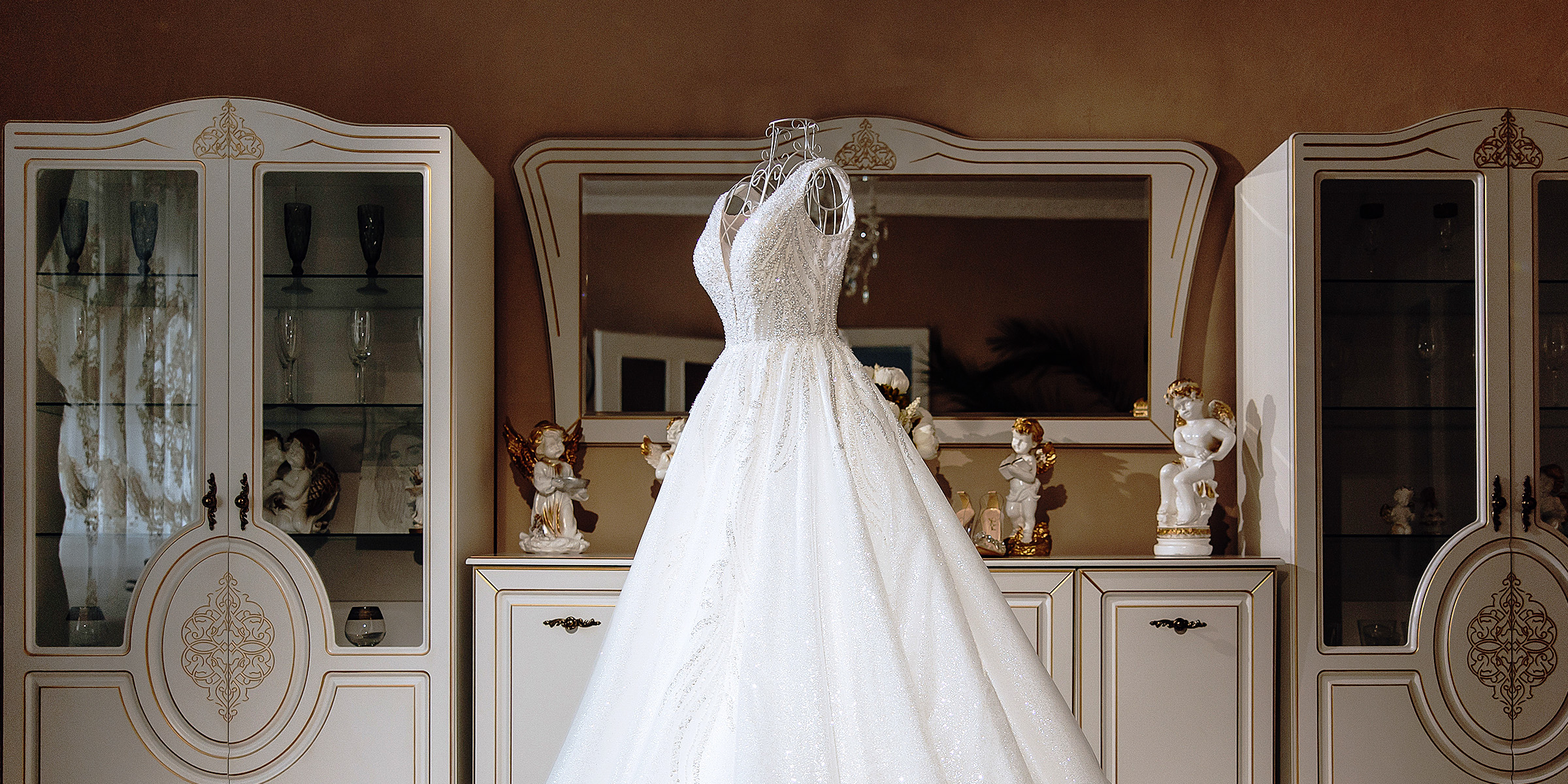A wedding dress | Source: Shutterstock
