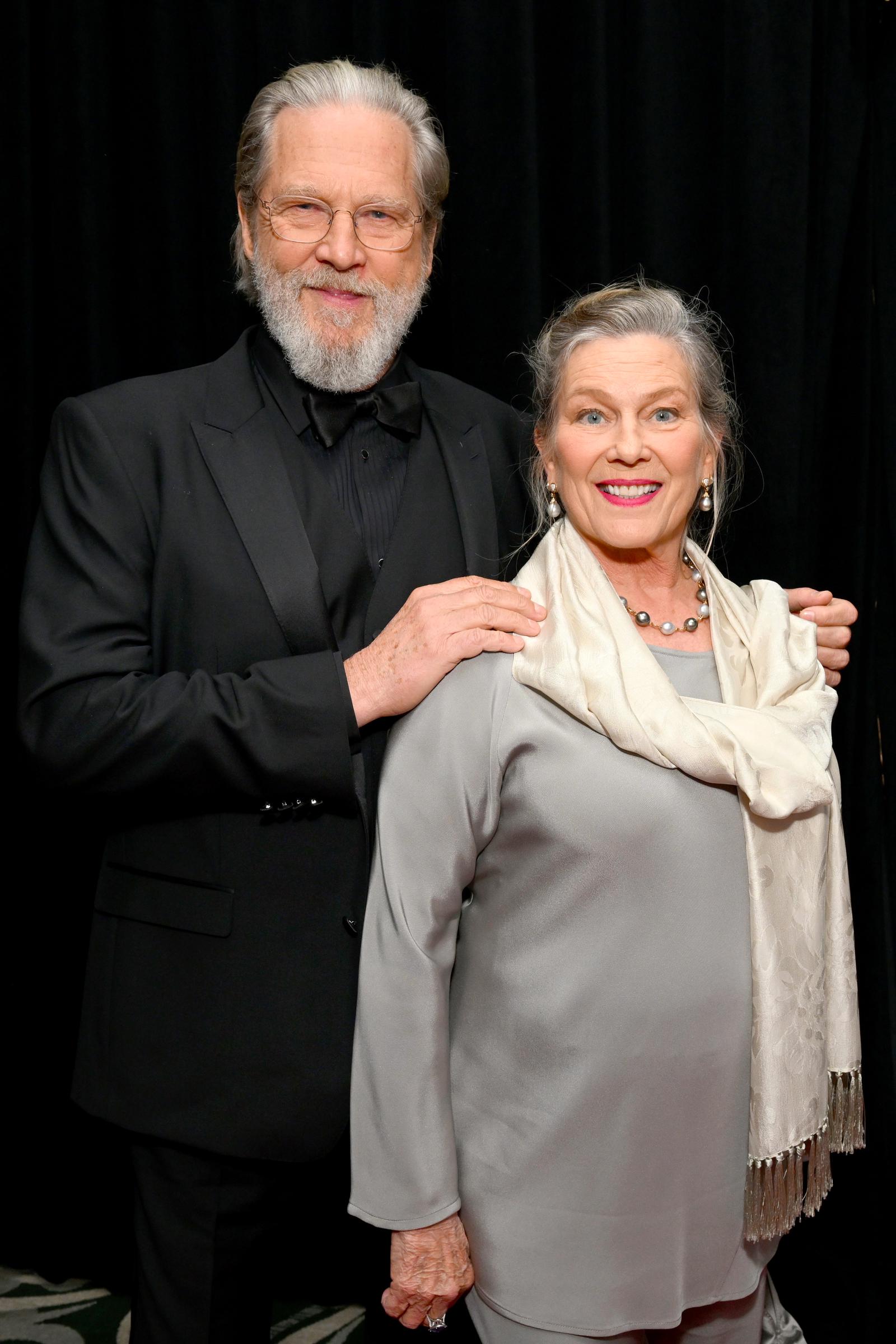 Jeff and Susan Bridges attend the AARP Movies for Grownups Awards Red Carpet on January 28, 2023 | Source: Getty Images