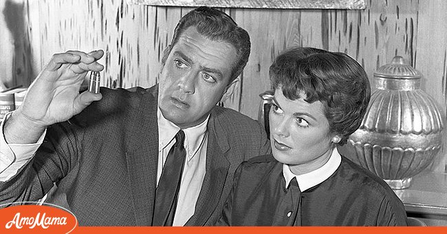 Picture of Raymond Burr as Perry Mason and Barbara Hale as Della Street from the television series "Perry Mason" | Photo: Getty Images