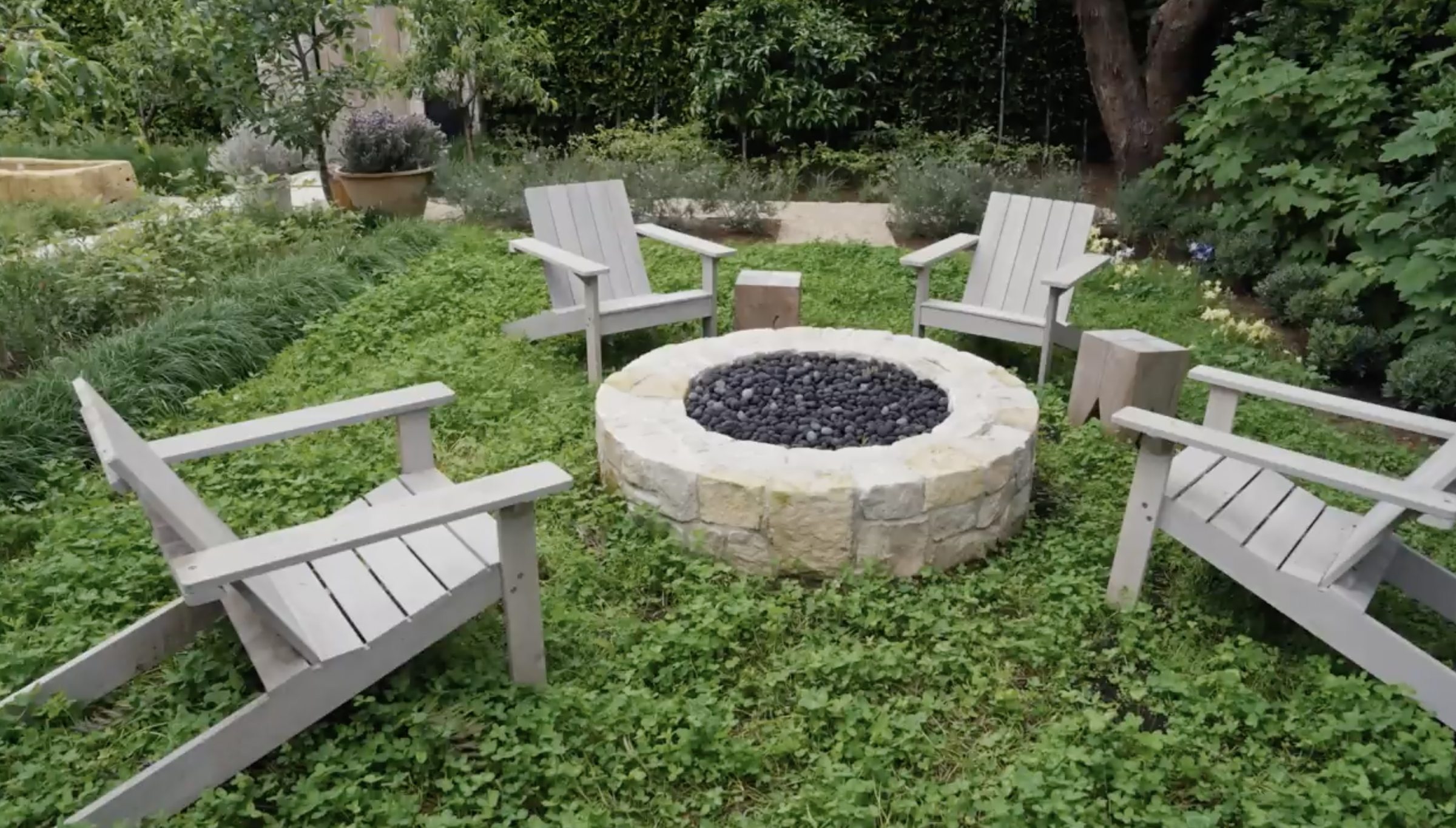 Jennifer Garner's orchard from a post dated September 3, 2024. | Source: YouTube/Architectural Digest