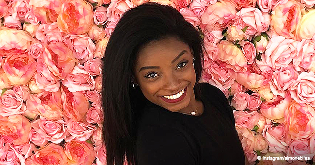 Simone Biles & Boyfriend Flaunt Their Physiques in Matching Swimsuits (Photo)