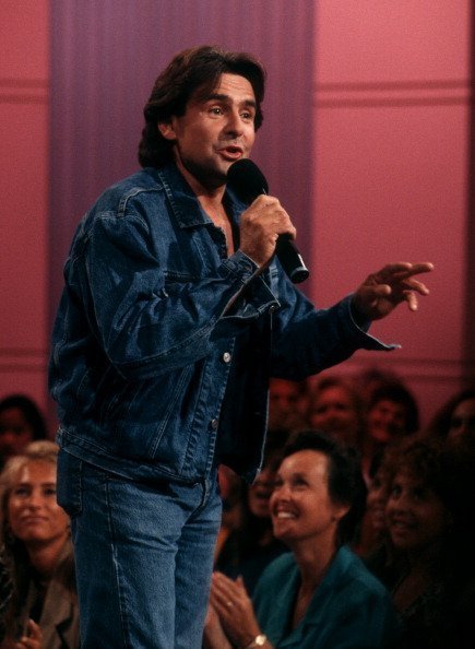 Musician Davy Jones attending the taping of "The Sally Jesse Raphael Show" at Unitel Studios in New York City | Photo: Getty Images
