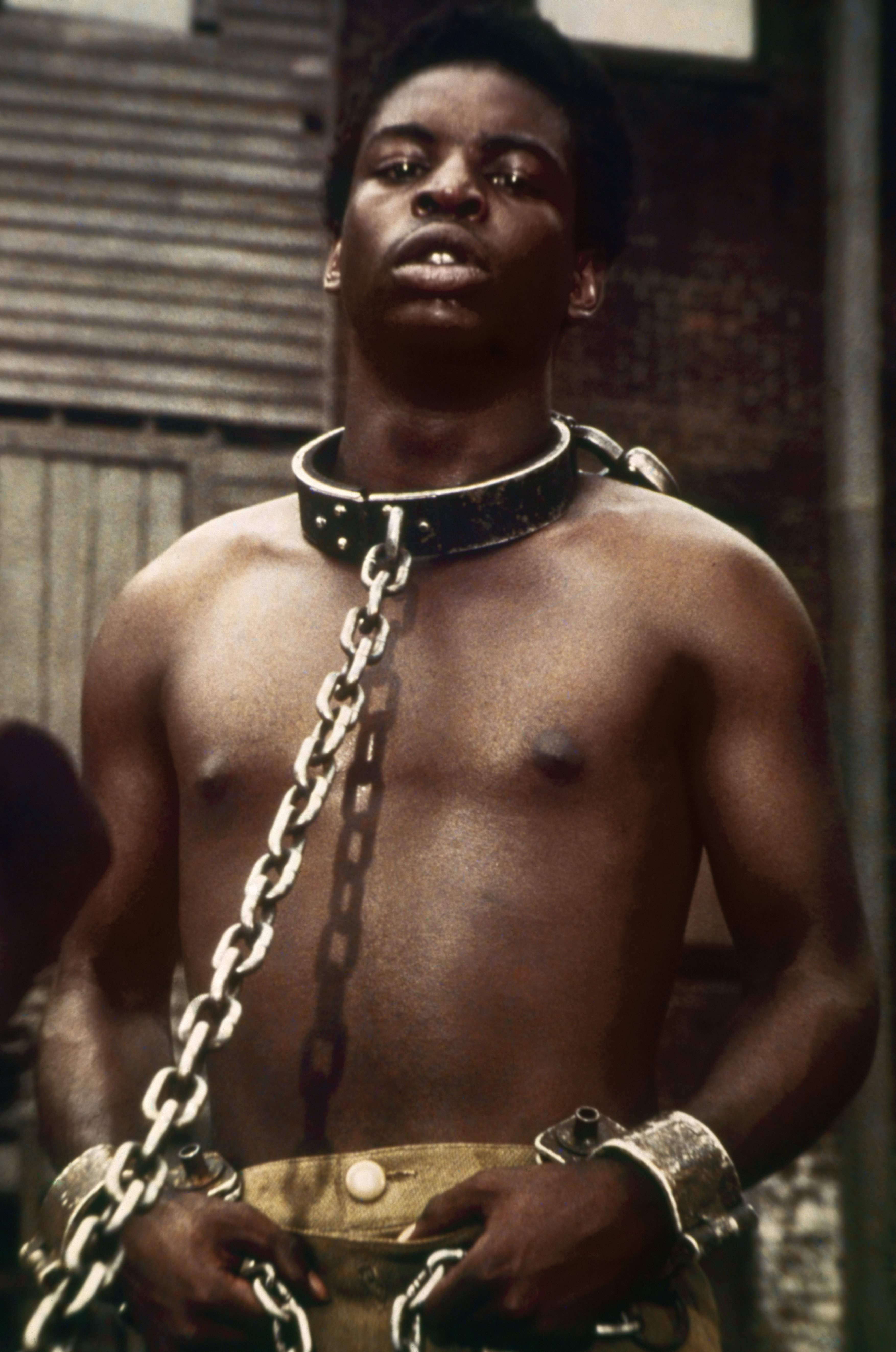 LeVar Burton standing in chains in the TV series Roots circa 1977 | Photo: Getty Images