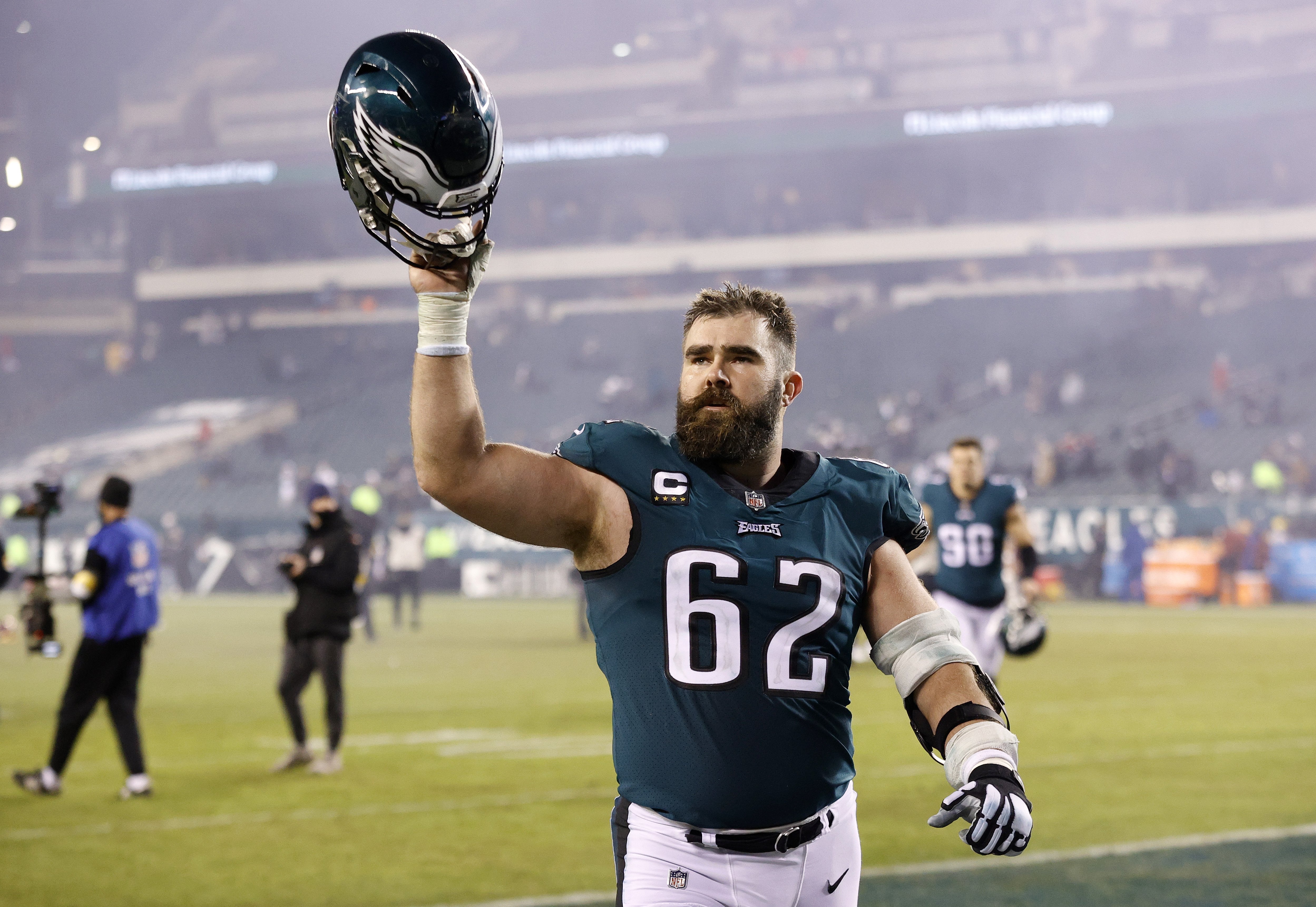 Jason Kelce #62 of the Philadelphia Eagles walks off the field after defeating the Washington Football Team at Lincoln Financial Field on December 21, 2021 in Philadelphia, Pennsylvania | Photo: Getty Images