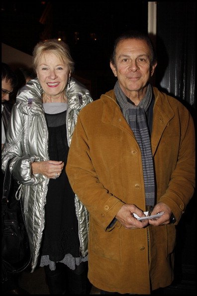 Roland Giraud et sa femme Maaike Jansen au "Bal de la Truffe" organisé par Lancel à l'hôtel Salomon De Rothschild à Paris. | Photo : Getty Images Roland Giraud et sa femme Maaike Jansen au "Bal de la Truffe" organisé par Lancel à l'hôtel Salomon De Rothschild à Paris. | Photo : Getty Images
