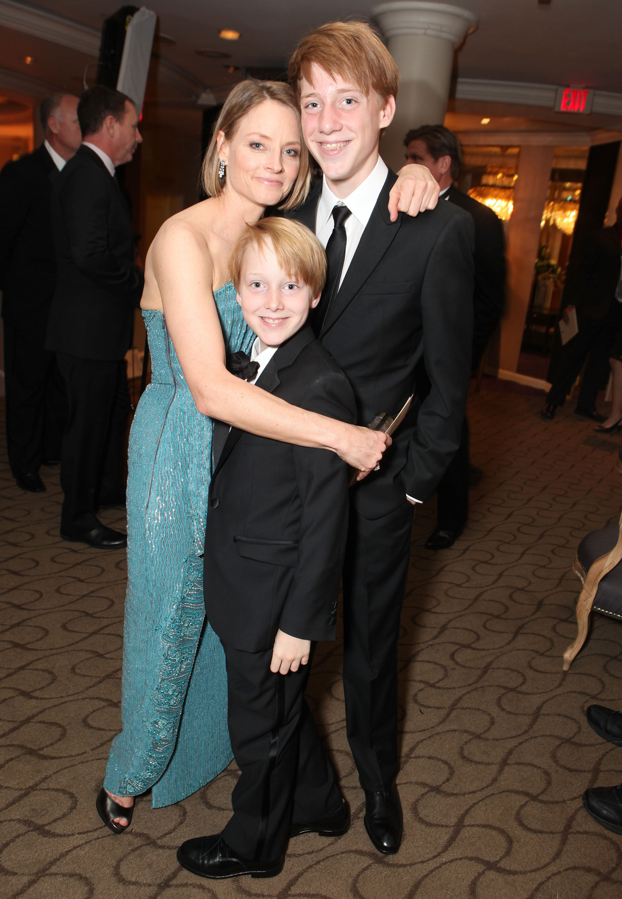 Jodie, Kit and Charlie Foster at the Sony Pictures Golden Globes Party in Beverly Hills, California on January 15, 2012 | Source: Getty Images