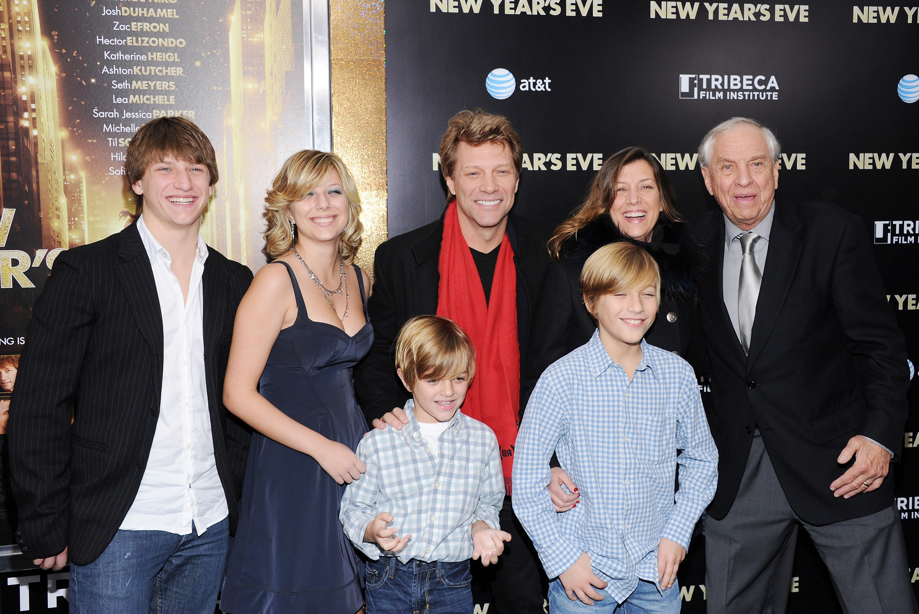Jesse, Stephanie Rose, Romeo (front left), Jon Bon Jovi, Jacob Hurley (front right), Dorothea Bongiovi, and Garry Marshall attend the "New Year's Eve" premiere in New York City on December 7, 2011. | Source: Getty Images