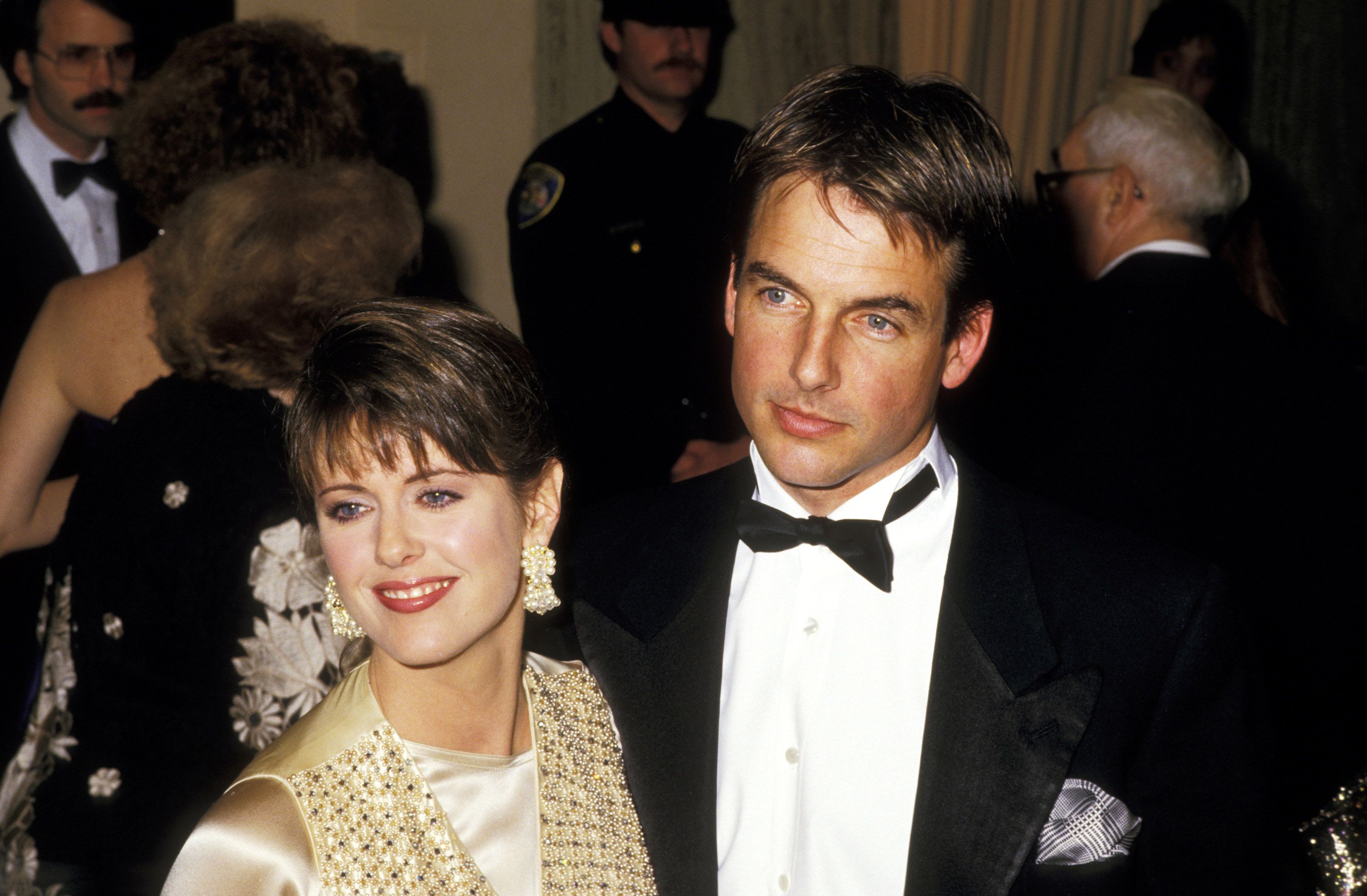 Pam Dawber and Mark Harmon circa 1990. | Source: Getty Images