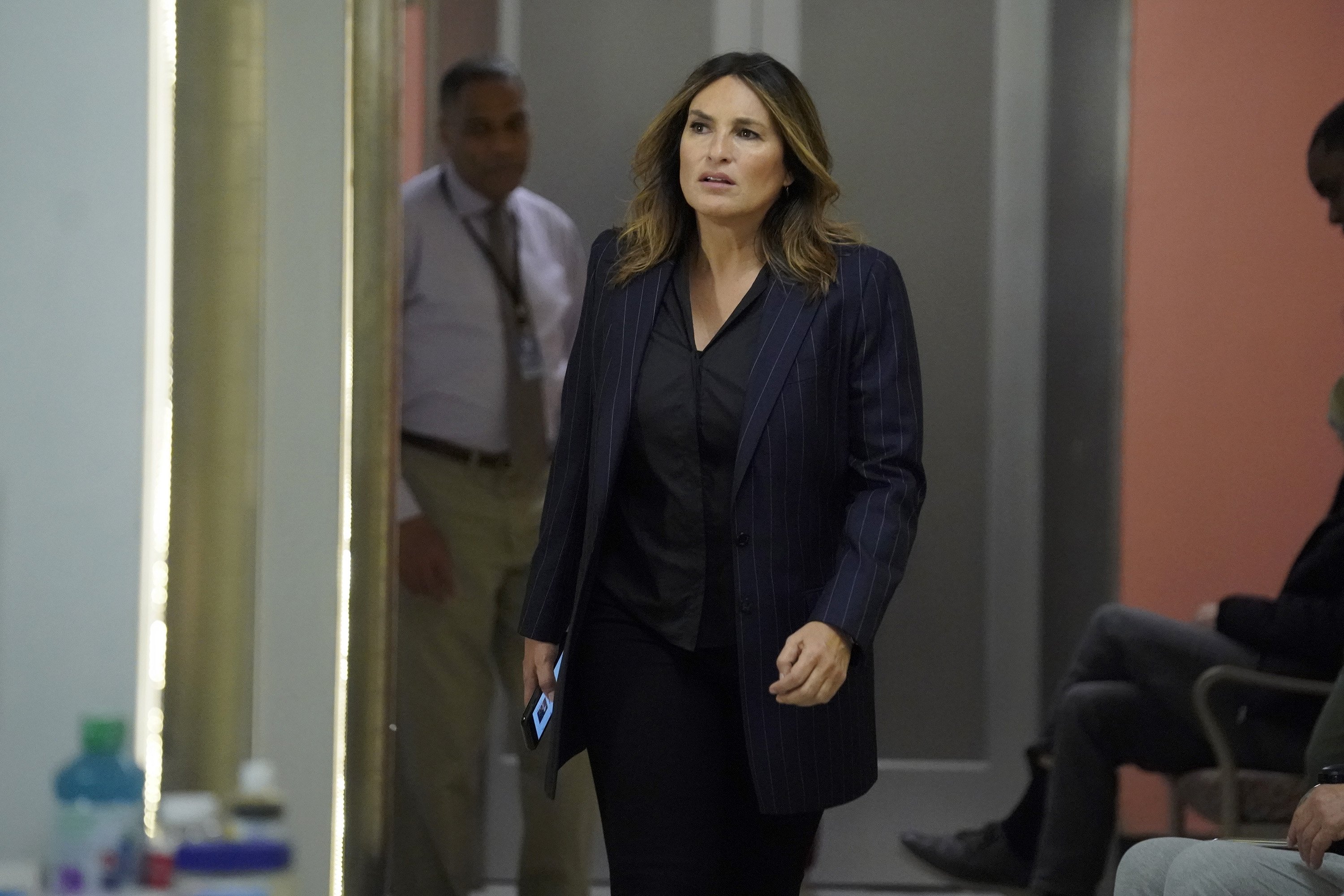 Mariska Hargitay on set of "Law & Order: SVU" episode titled "Eternal Relief from Pain" in February 6, 2020 | Photo: Getty Images