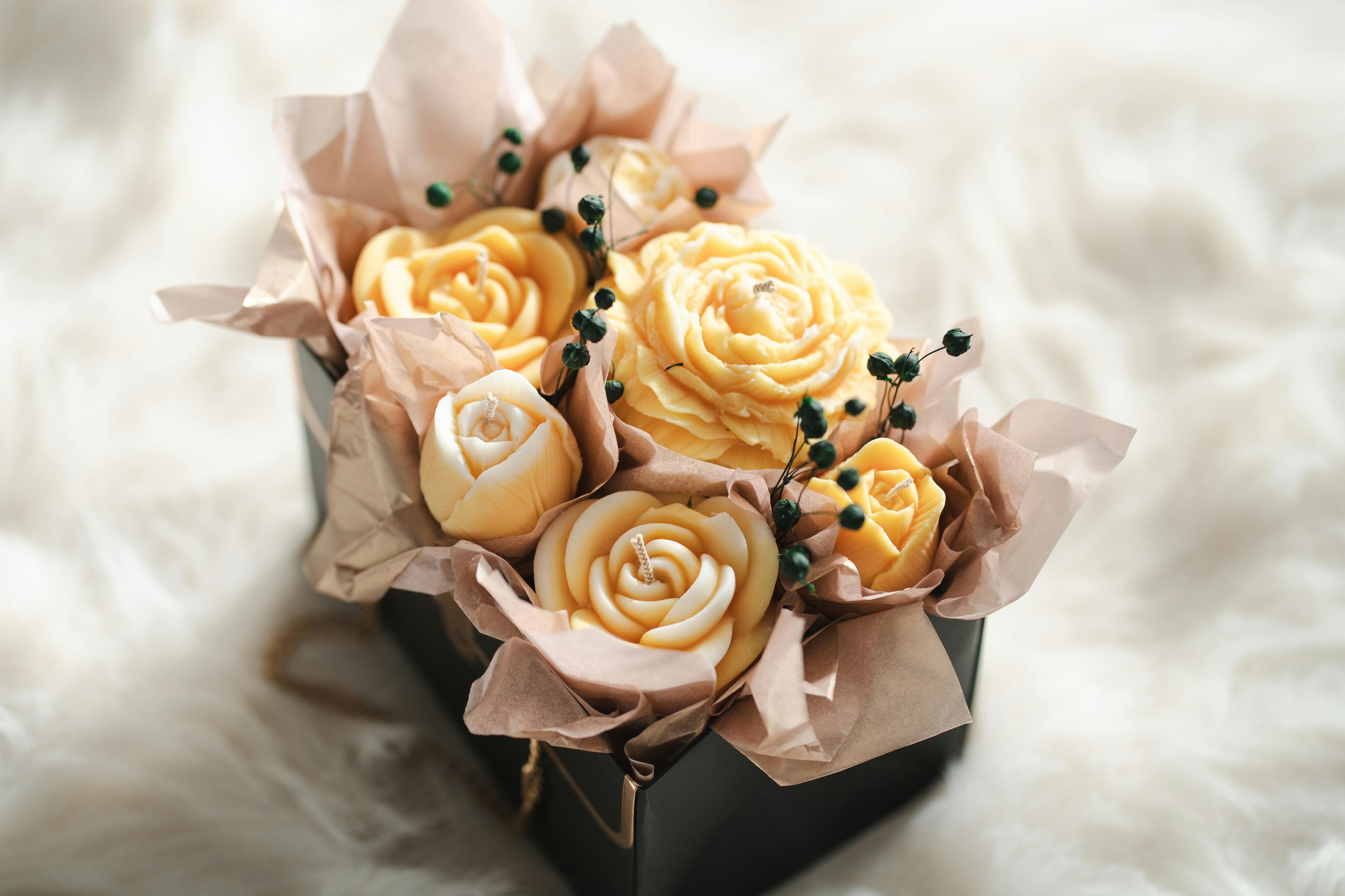 Flowers in a gift box | Source: Pexels