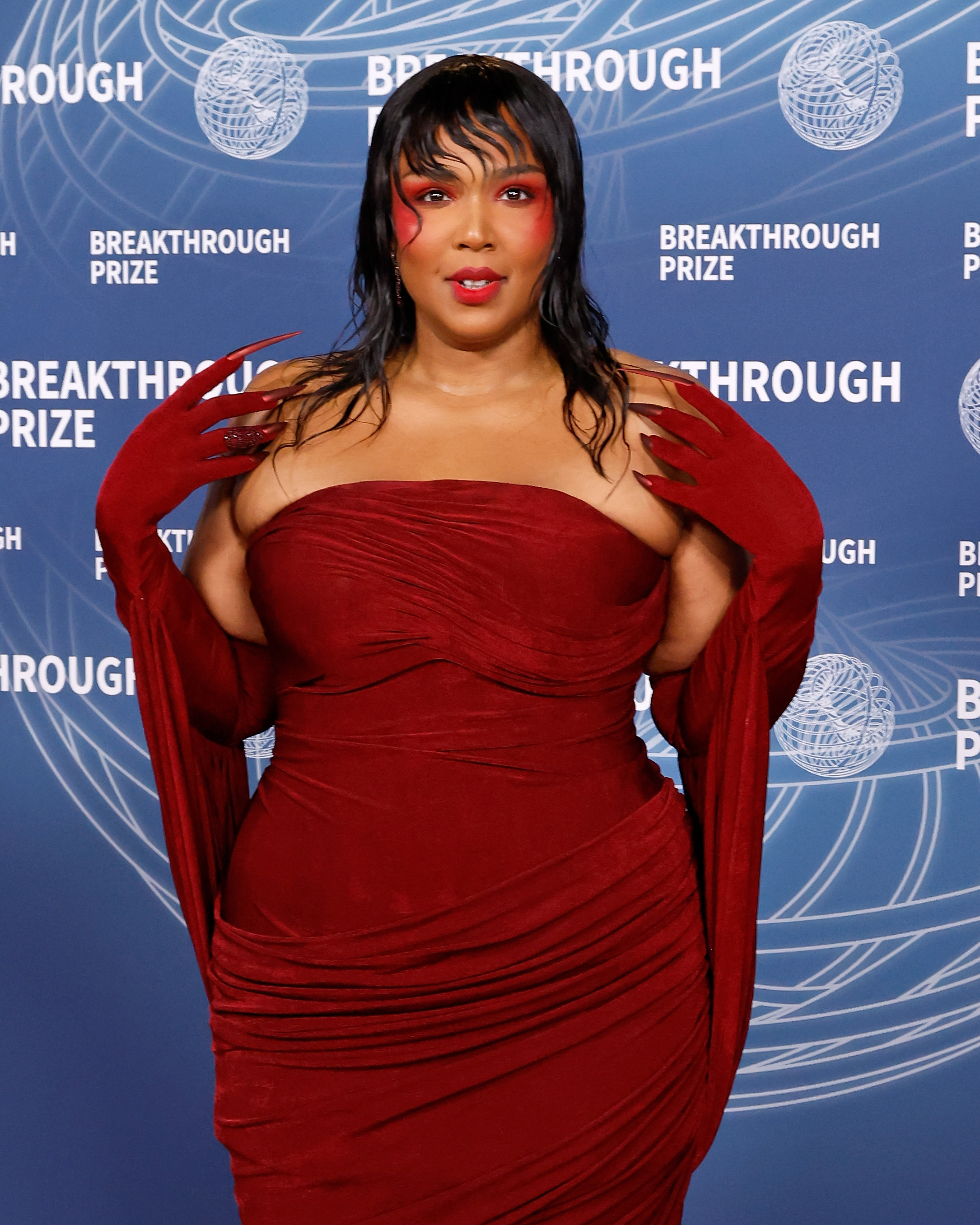 Lizzo at the 2025 Breakthrough Prize Ceremony on April 5, 2025, in Santa Monica, California. | Source: Getty Images
