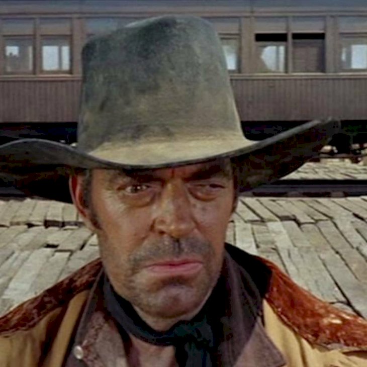 How the famous villain Jack Elam lost sight in his left eye