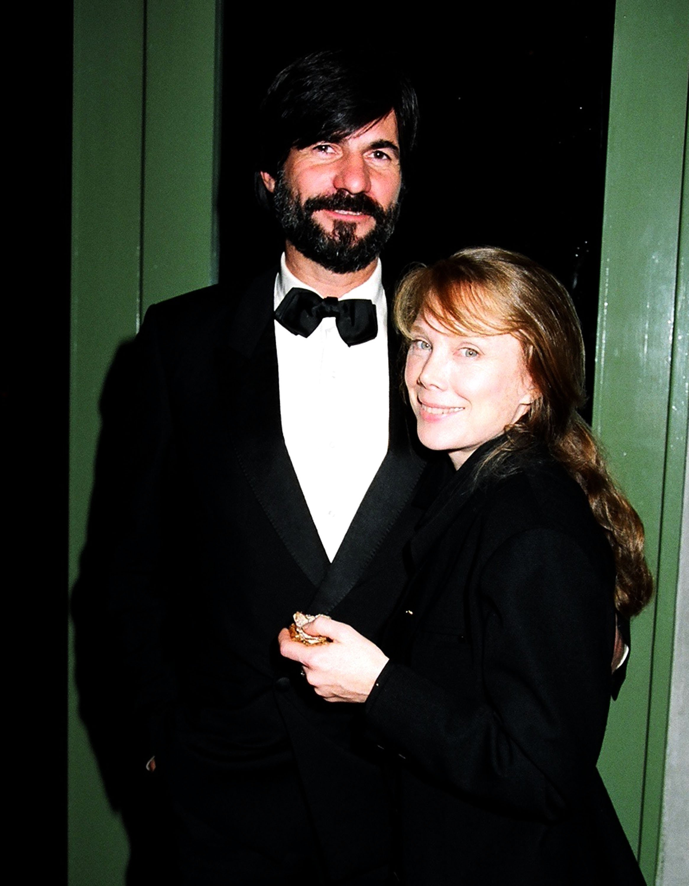 Jack Fisk y Sissy Spacek durante los premios Cable Ace de 1993 en el Pantage Theatre de Los Ángeles, California | Foto: Getty Images