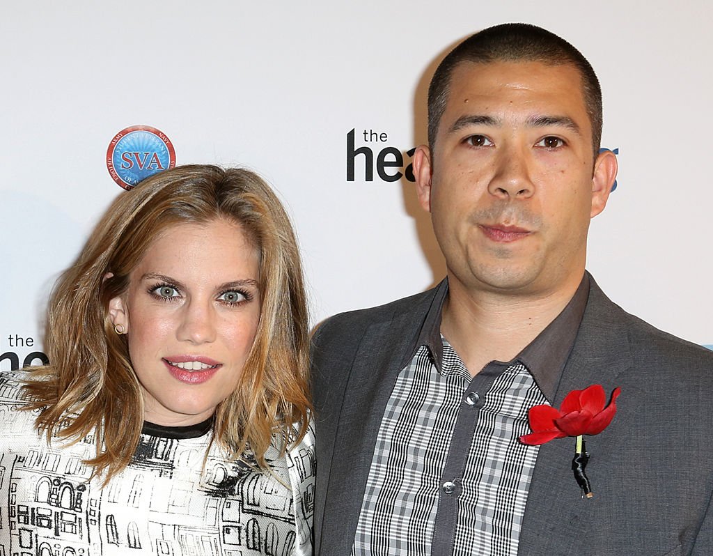 Anna Chlumsky and Shaun So at The Headstrong Project - "Words Of War" Event at IAC HQ in New York City on 5/8/2013 | Photo: Getty Images