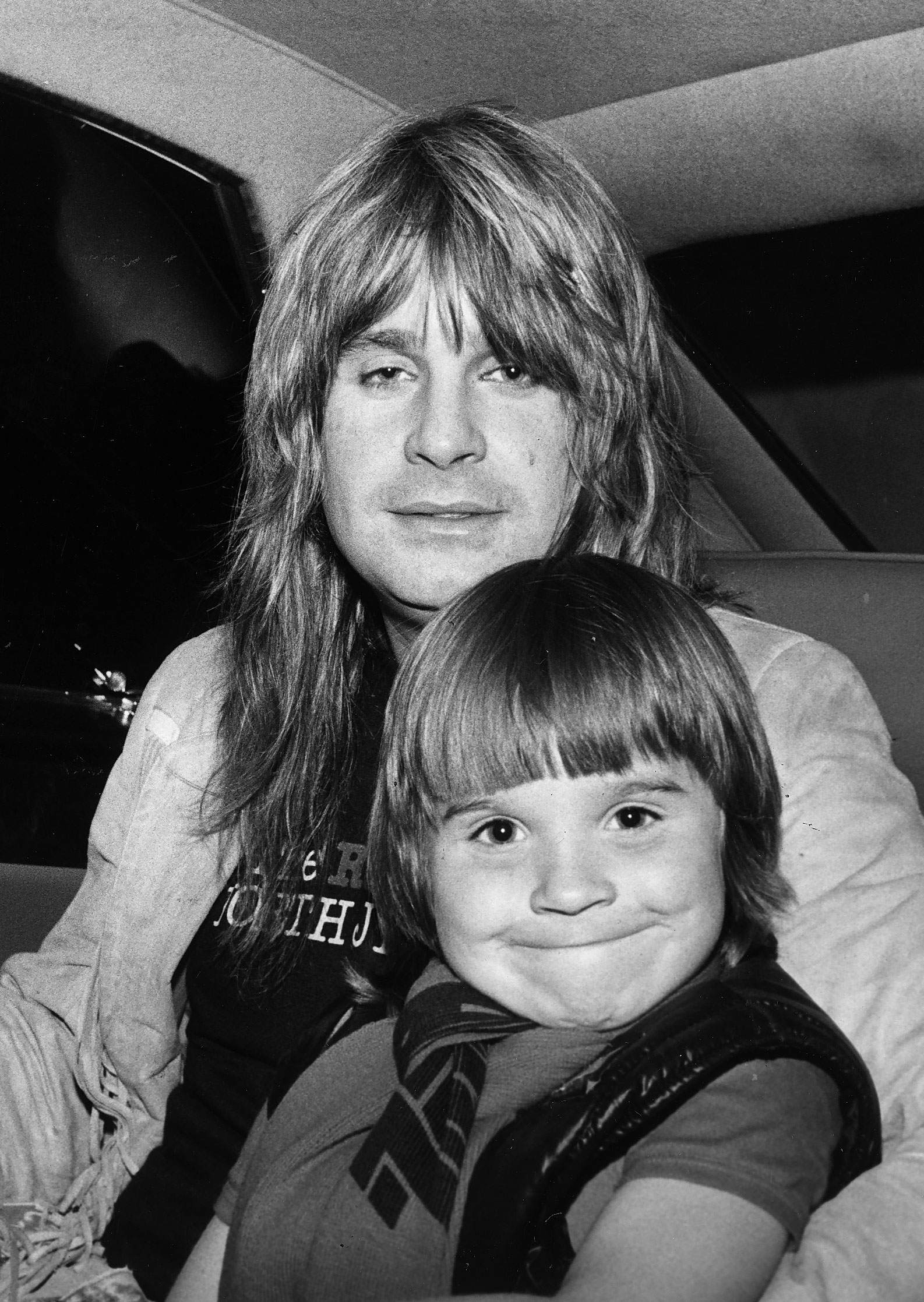 Ozzy Osbourne withLouis Osbourne in 1981. | Source: Getty Images