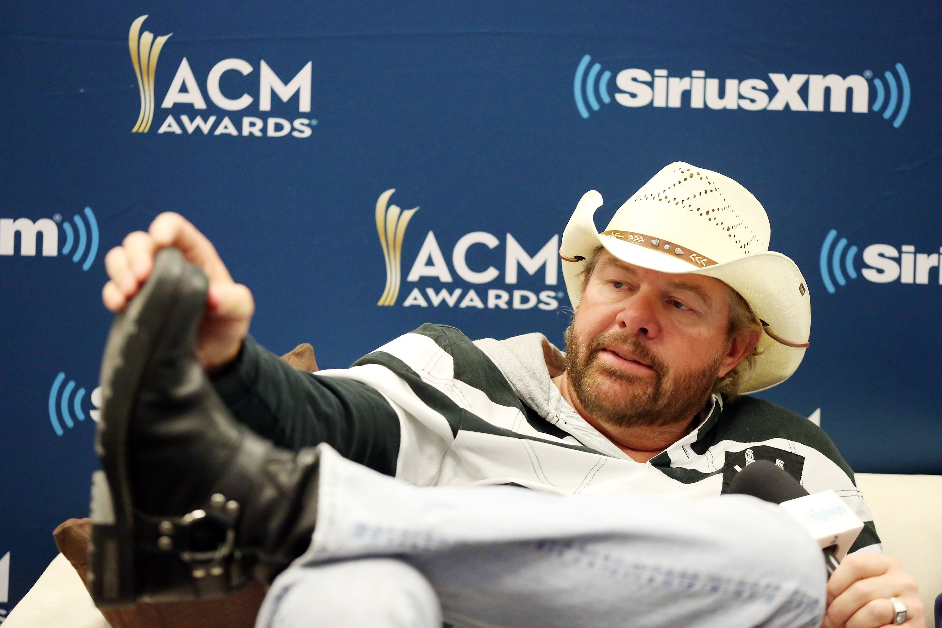 Toby Keith attends SiriusXM's The Highway channel broadcast backstage at the Academy of Country Music Awards on April 14, 2018, in Las Vegas, Nevada. | Source: Getty Images