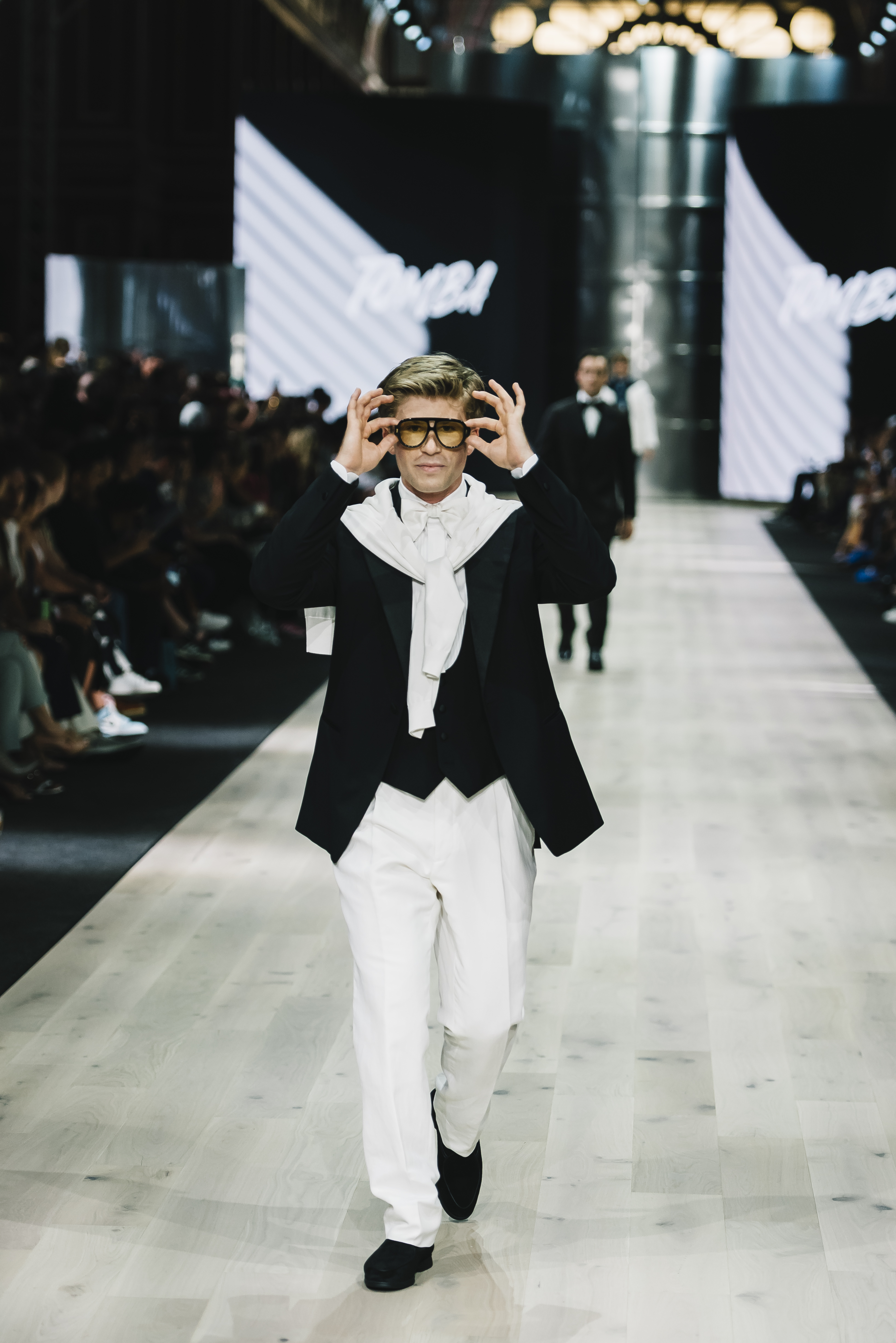 Robert Irwin strutting on the runway at the Suit Up Runway show. | Source: Getty Images