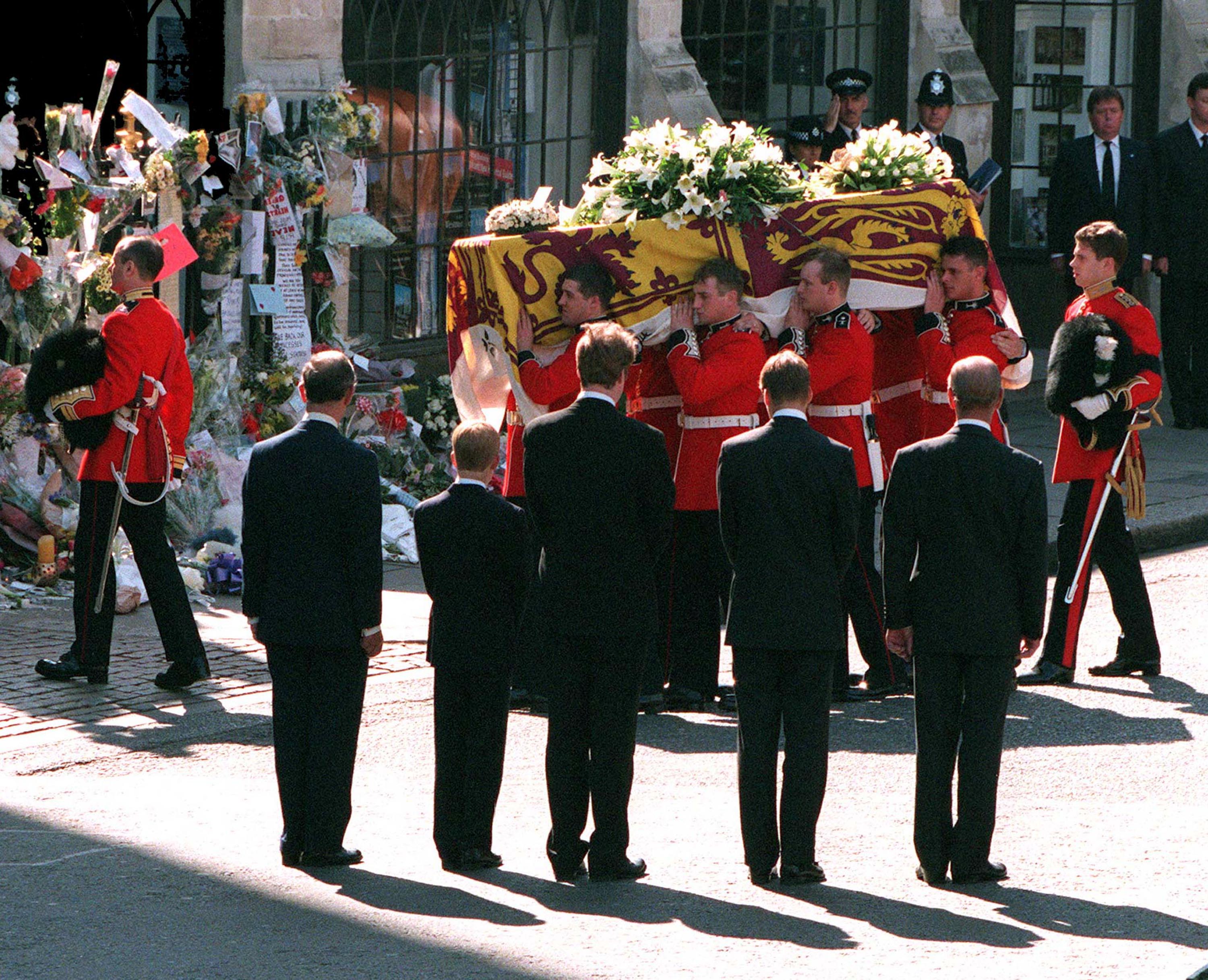 Prince Charles, Prince of Wales, Prince Harry, Earl Spencer, Prince William and Prince Philip, Duke of Edinburgh during Diana, Princess of Wales' funeral on September 06, 1997 at Westminster Abbey, London | Source: Getty Images