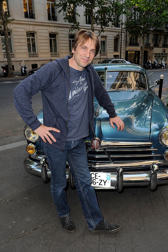 Didier Gustin assiste à l'exposition et au lancement du film "Sur la route" de Jack Kerouac au Musée des Lettres et Manuscrits le 14 mai 2012 à Paris, France. | Photo : Getty Images