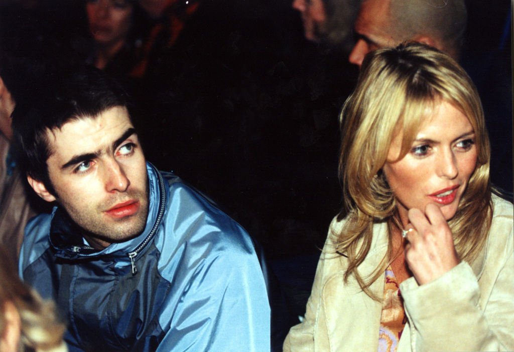 Liam Gallagher and Patsy Kensit at the London Fashion Week on 27 February, 1997 | Photo: Getty Images