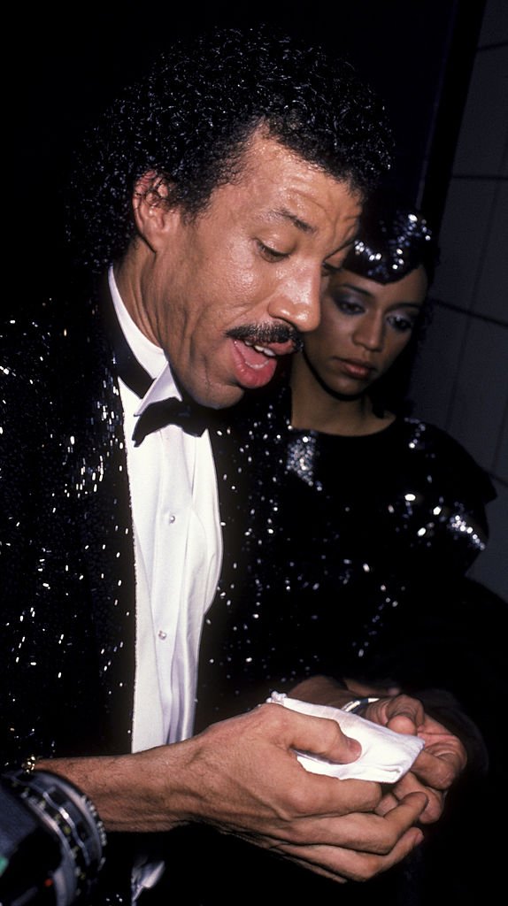 Lionel Richie's 1st Wife Brenda Harvey — Facts about 'American Idol ...