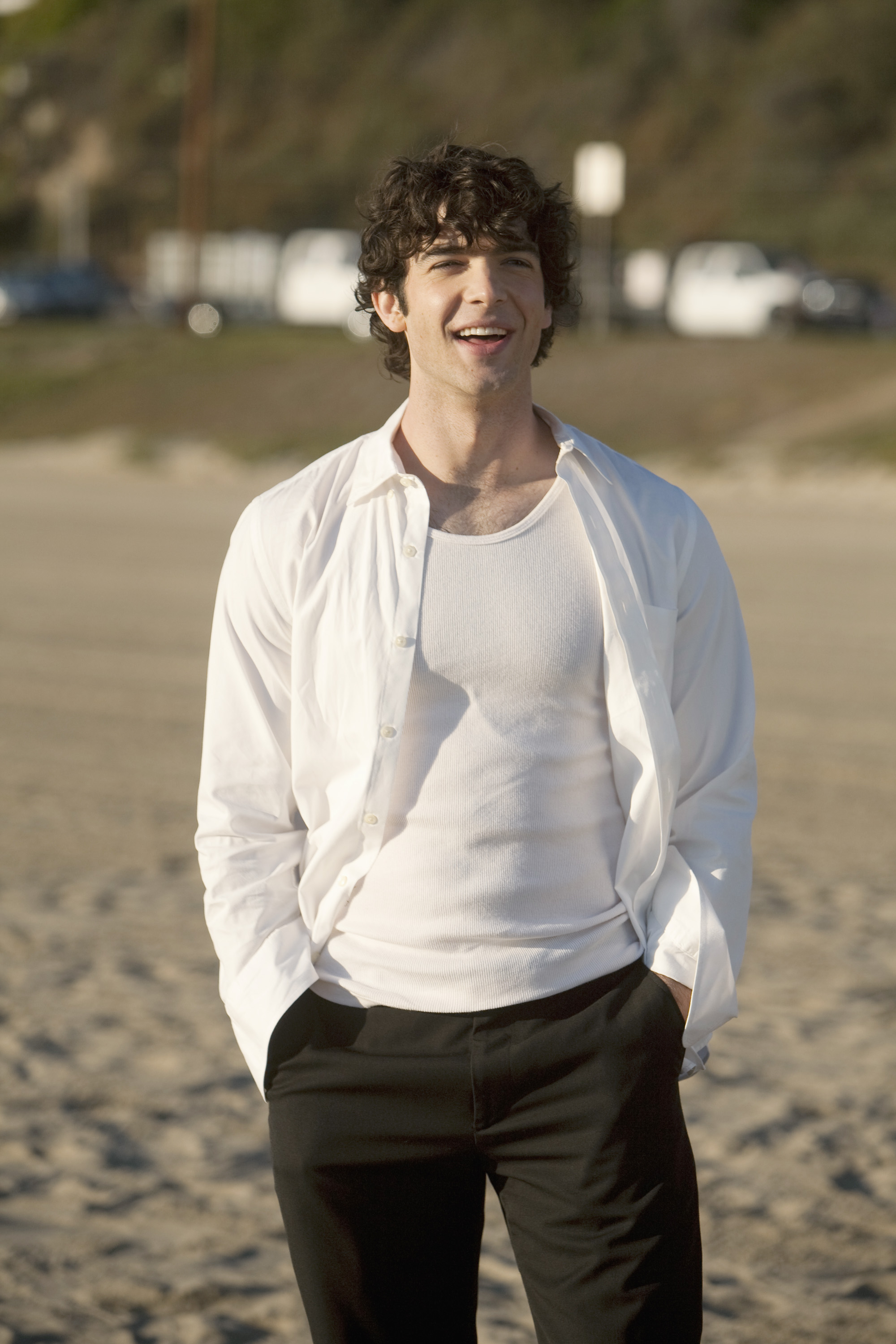 Ethan Peck on the set of "10 Things I Hate About You,"  2009 | Source: Getty Images