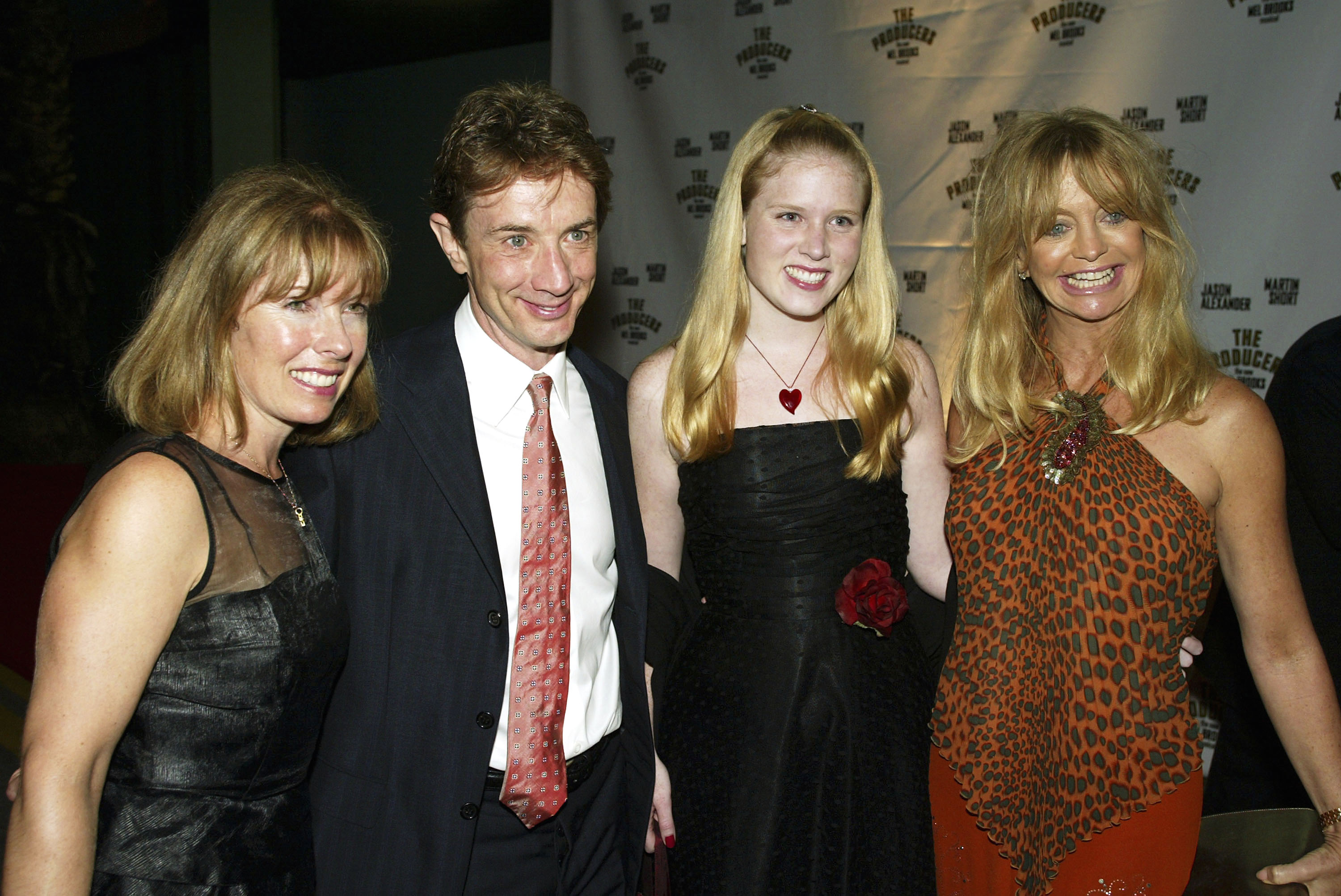 Nancy Dolman, Martin Short, Katherine Elizabeth Short, and Goldie Hawn at the after-party for "The Producers" on May 29, 2003, in Los Angeles, California. | Source: Getty Images