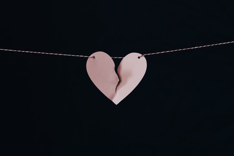 Image illustrant un cœur brisé. | Photo : Getty Images