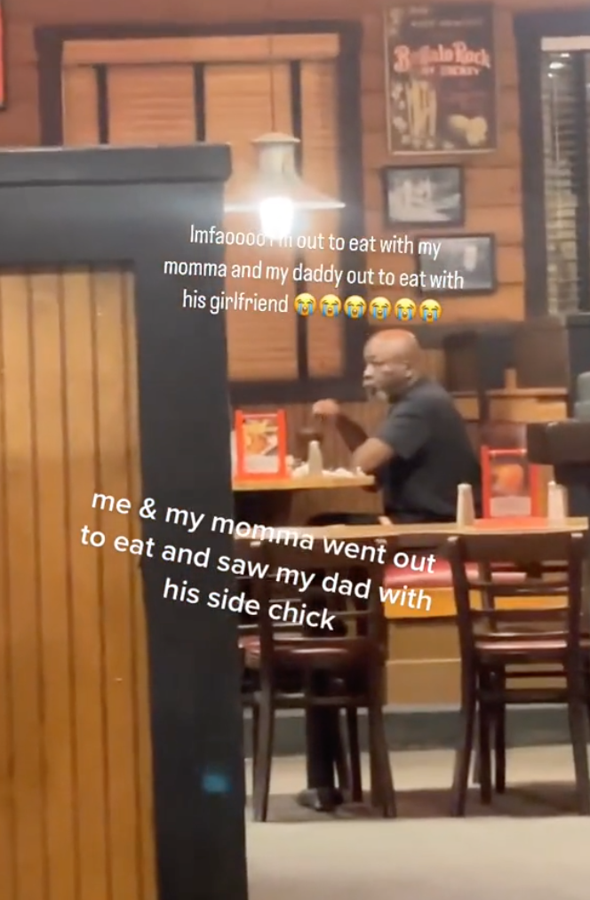 Her dad was in a different table with anothe woman. | Source: TikTok.com/_eria0