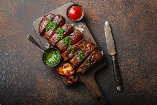 Bild von einem Steak-Gericht | Quelle: Shutterstock