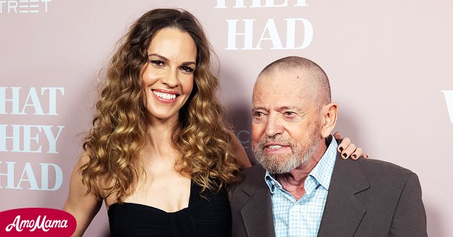 Hilary Swank and dad Stephen Michael Swank at the Los Angeles Special Screening of "What They Had" at iPic Westwood on October 9, 2018. | Photo: Getty Images