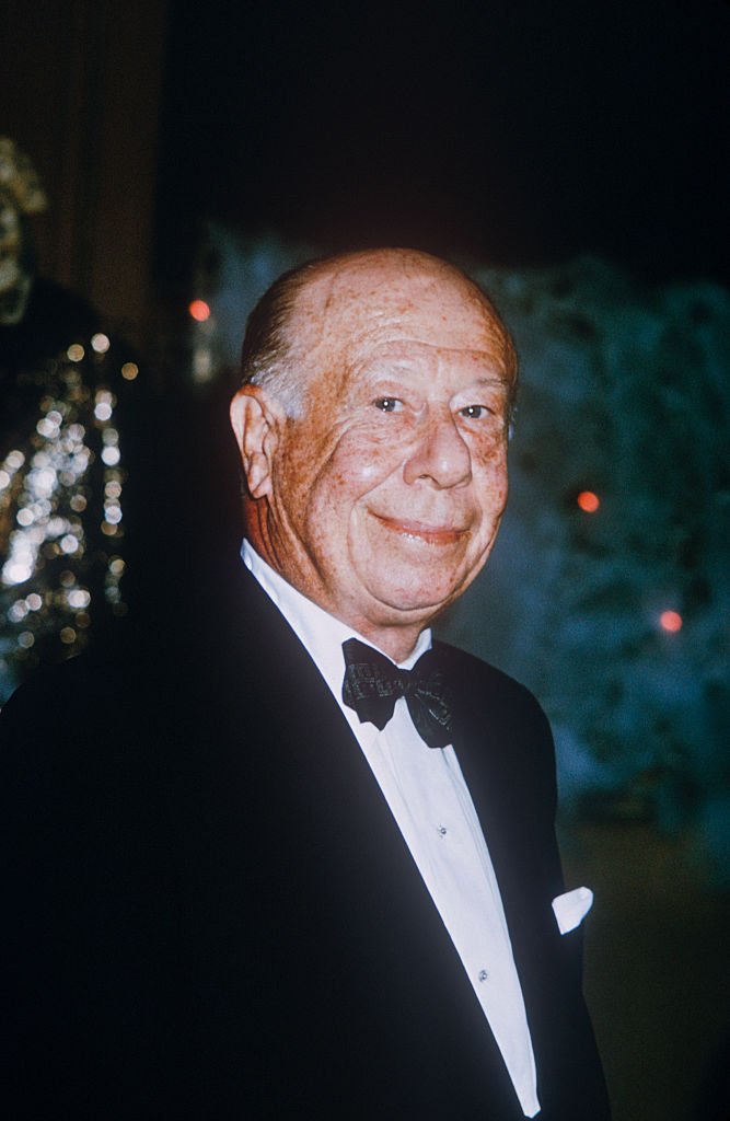Late Bert Lahr posed for a portrait in a tux on January 01, 1970 | Photo: Getty Images