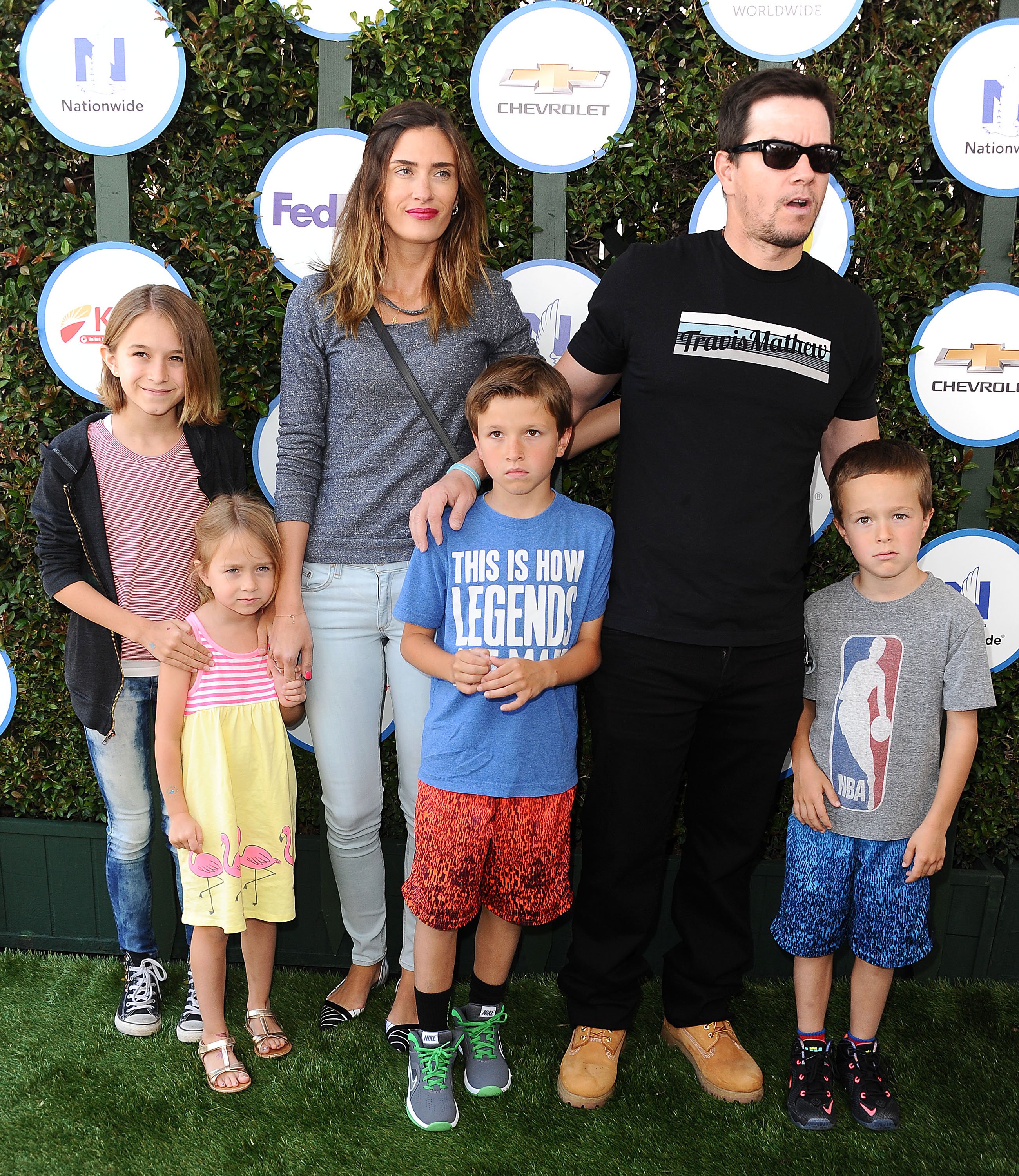 Rhea Durham and Mark Wahlberg with their children Brendan, Grace, Ella Rae, and Michael Wahlberg at the Safe Kids Day on April 26, 2015, in West Hollywood, California | Source: Getty Images