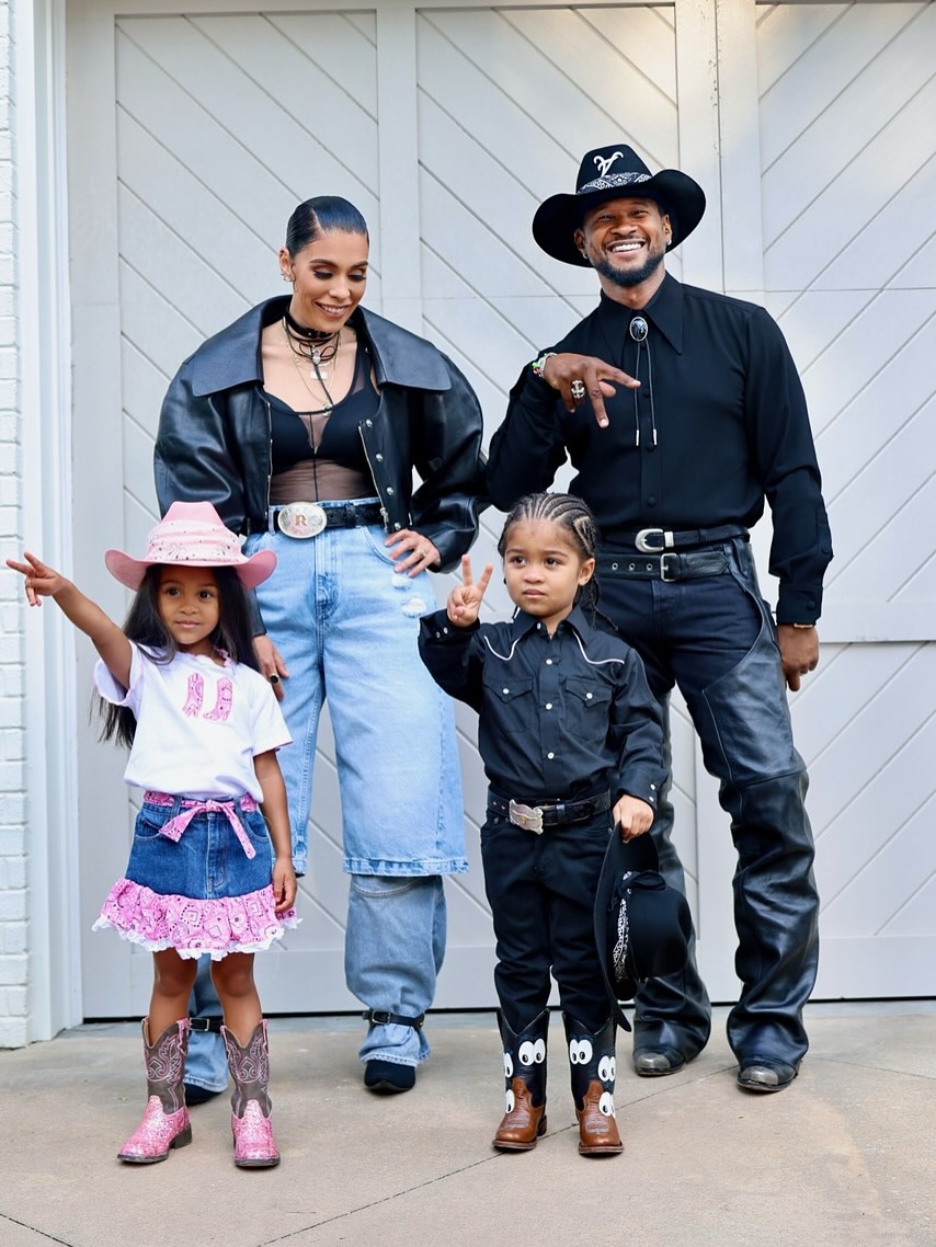 Usher Raymond, his wife, Jennifer Goicoechea, and their children Sovereign and Sire, from a post dated July 11, 2025. | Source: Instagram/usher