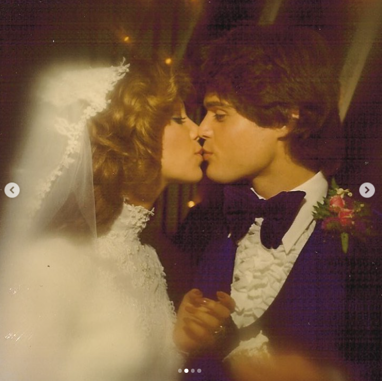 Donny and Debbie Osmond sharing a kiss on their wedding day, posted on May 8, 2019 | Source: Instagram/donnyosmond