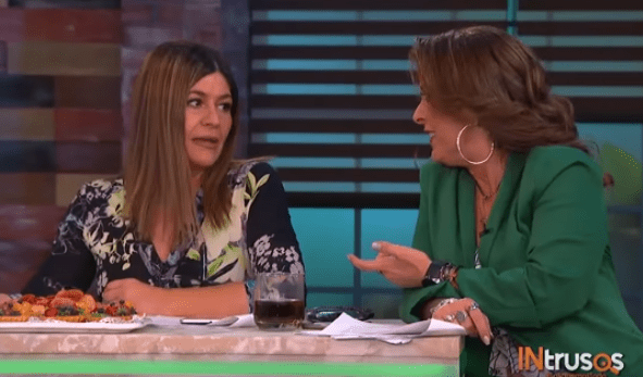 Martha Figueroa y Aurora Valle. | Imagen tomada de: YouTube/ INtrusos