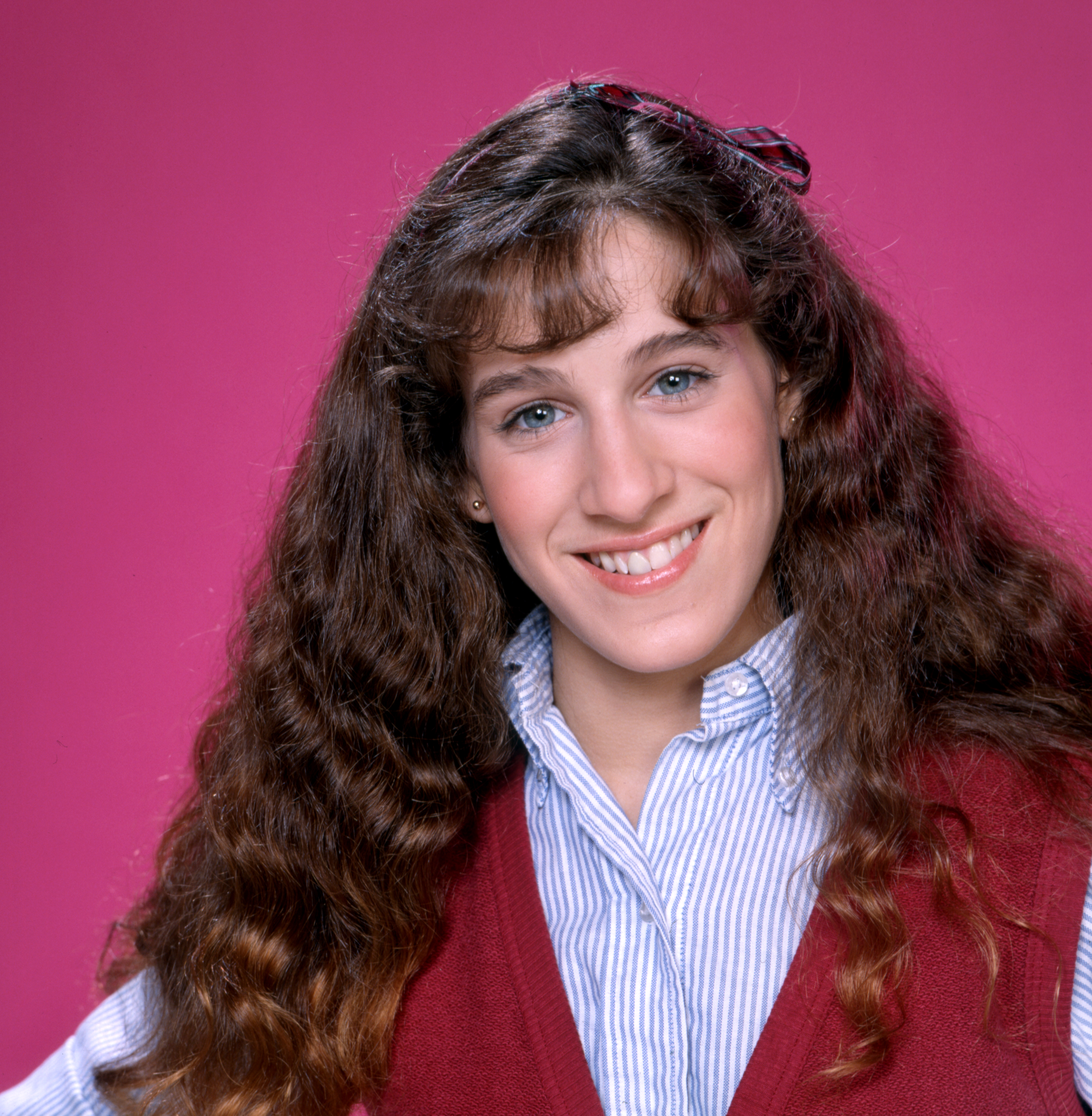 Sarah Jessica Parker on the set of "Square Pegs," 1982 | Source: Getty Images